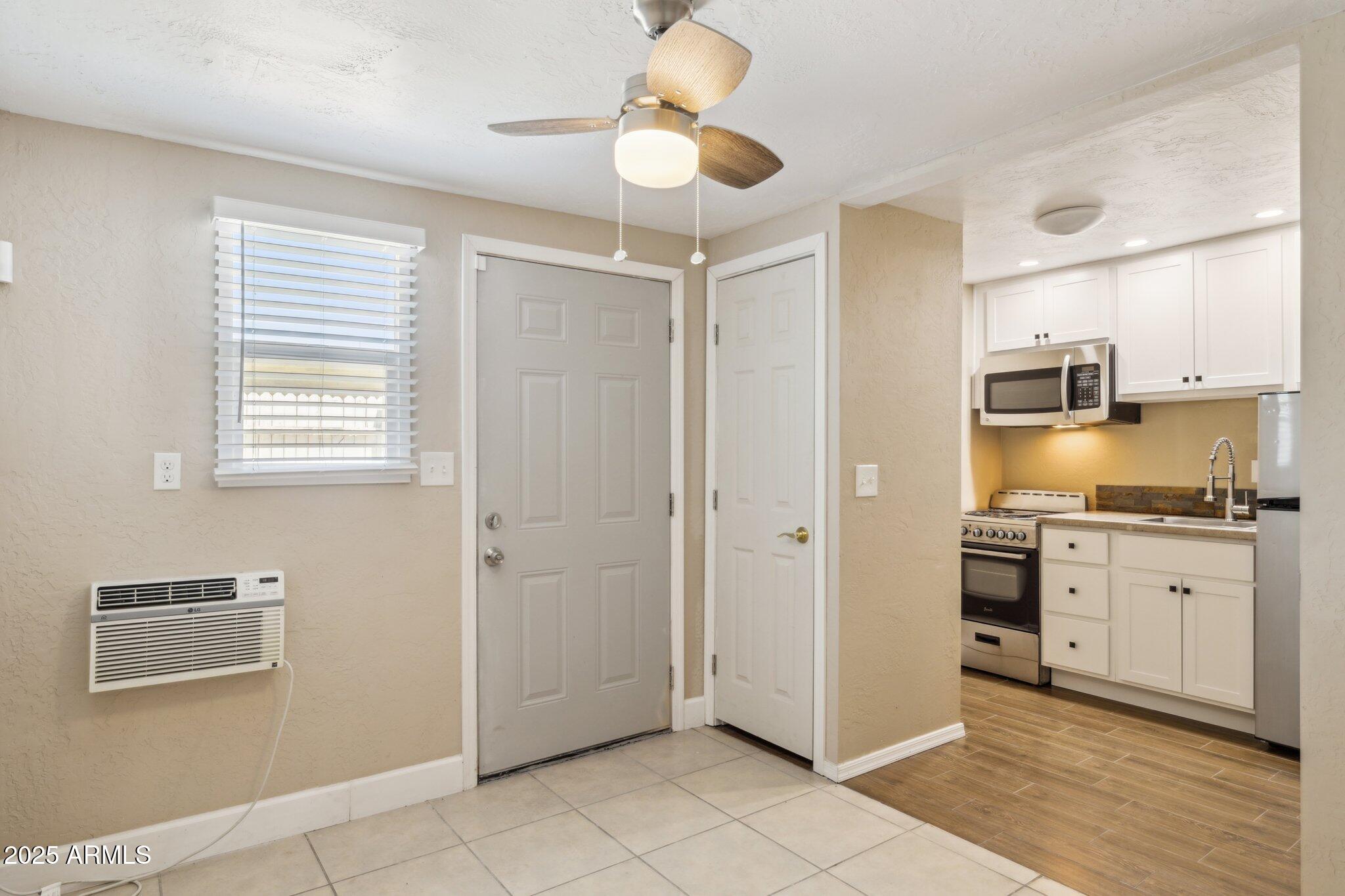 518 E Roanoke Avenue Apt 4