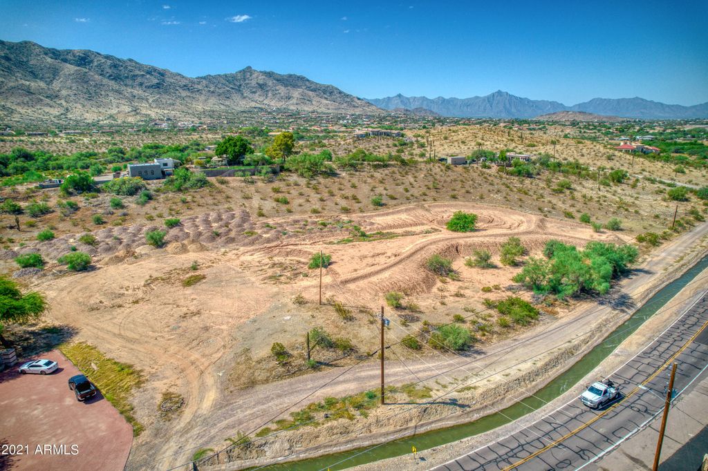 Photo of 2103 W Dobbins Road #-, Phoenix, AZ 85041 (MLS # 7025116)