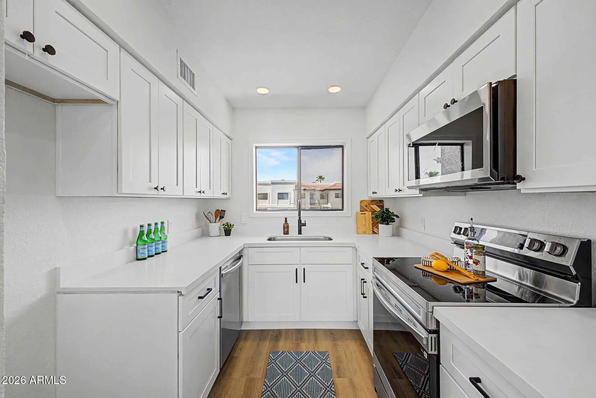 16540 E GUNSIGHT Drive 203
