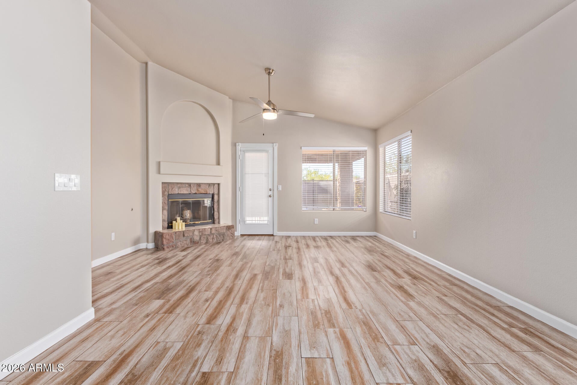 4607 E Abraham Lane