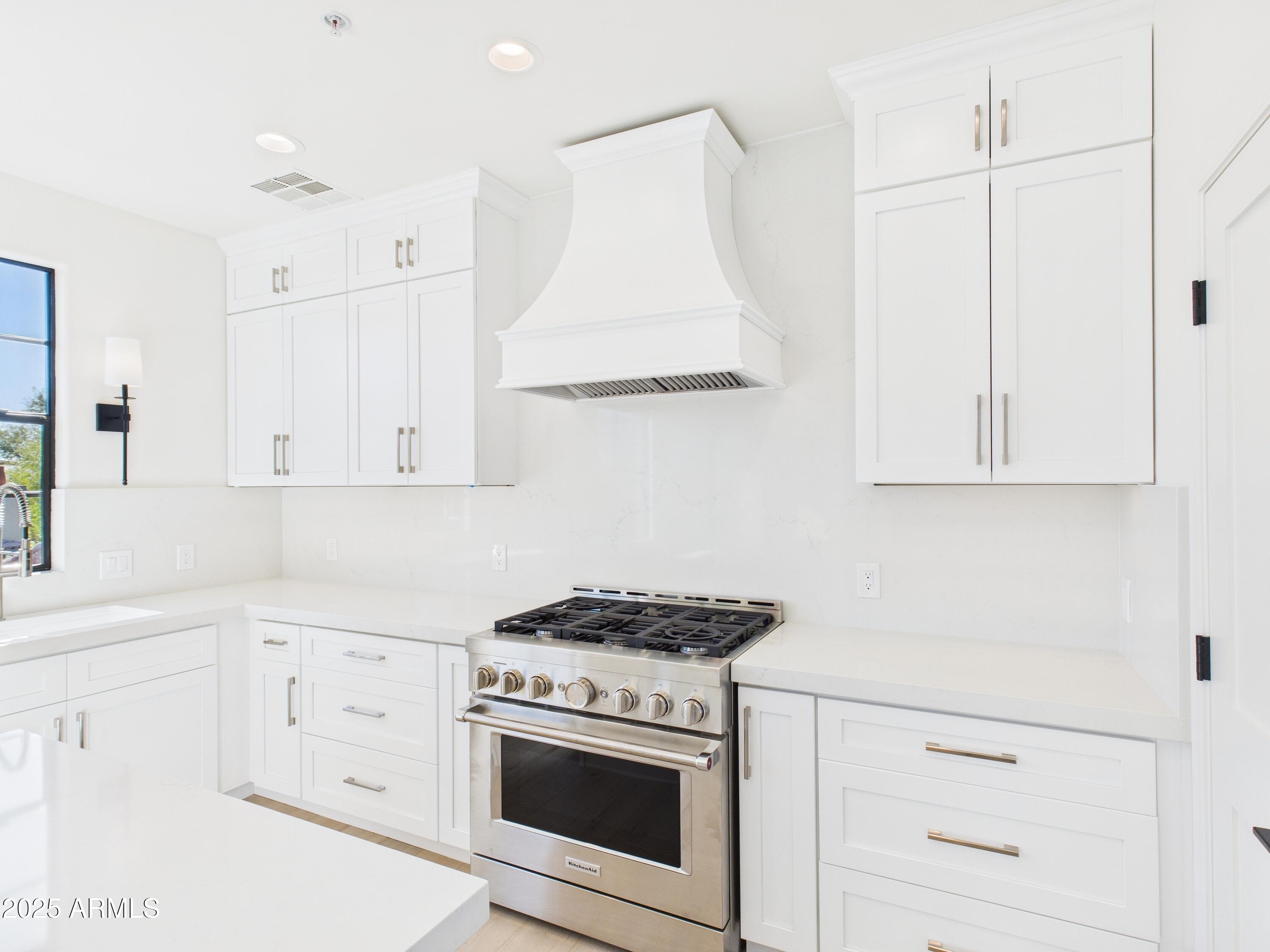 20704 N 90TH Place 1015