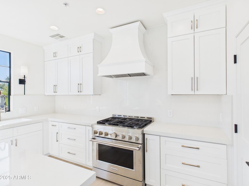 Photo of 20704 N 90th Place #1015, Scottsdale, AZ 85255 (MLS # 6959806)