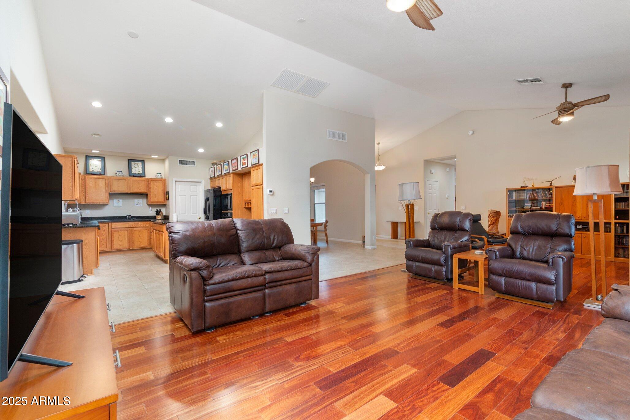 24508 S LAKEWAY Circle SW