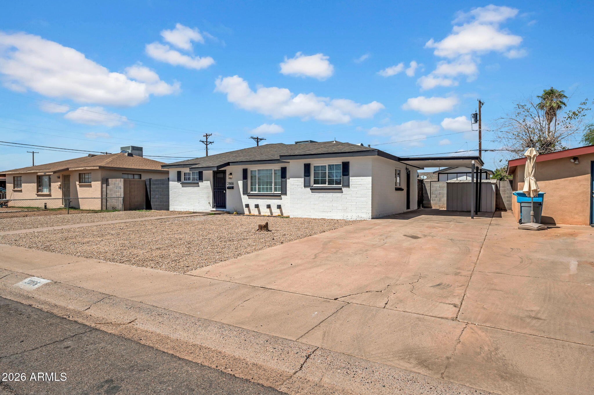 2866 W DIANA Avenue