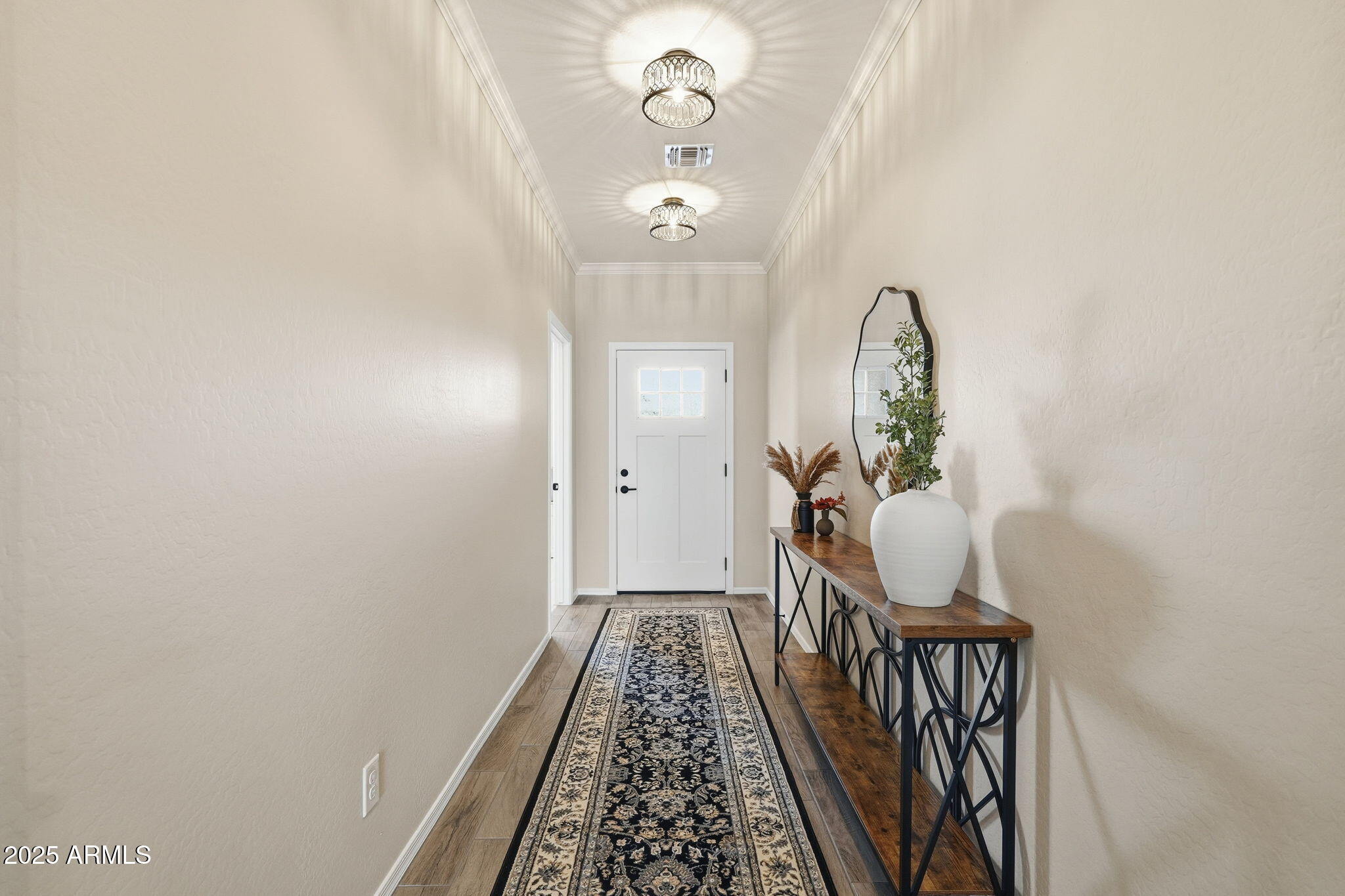 3017 N MAJESTIC Court