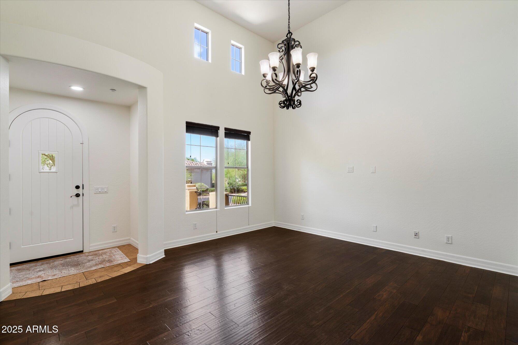 9260 E DESERT VILLAGE Drive