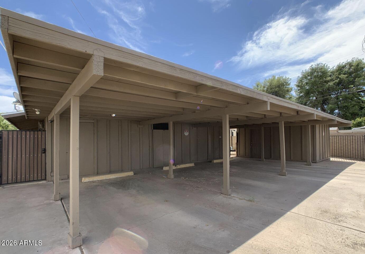 VICTOR PARK - Residential Income