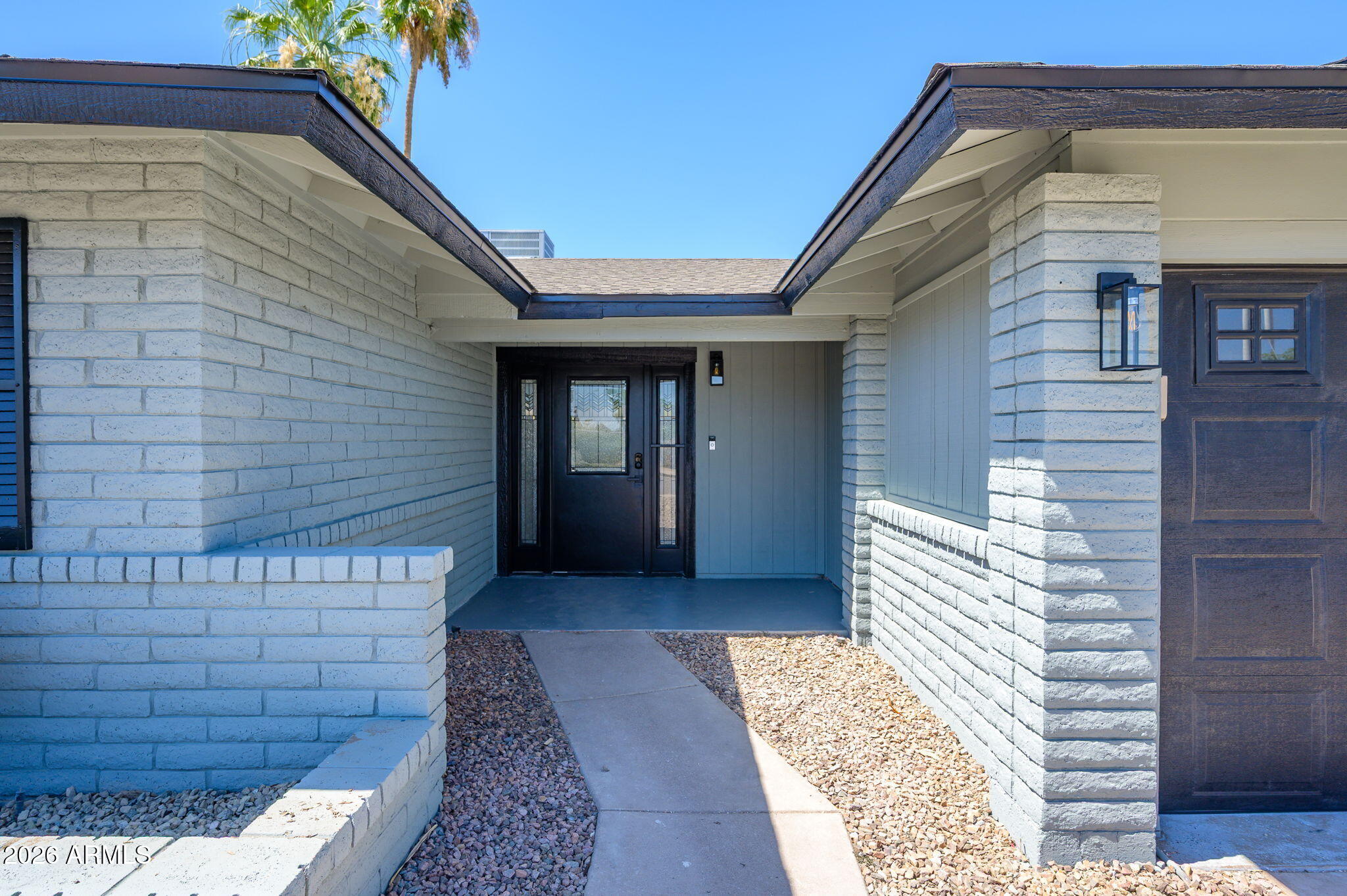 1112 E Westchester Drive