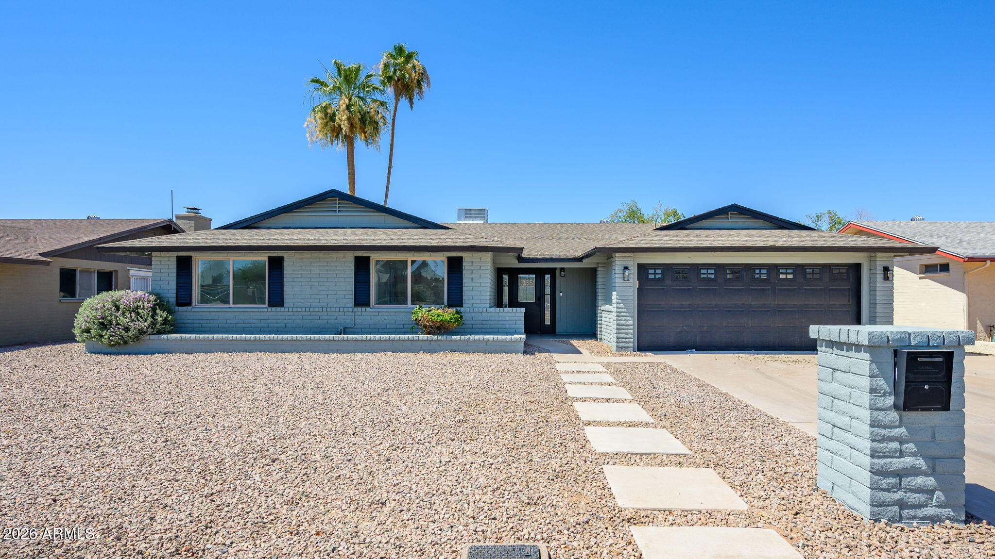 1112 E Westchester Drive