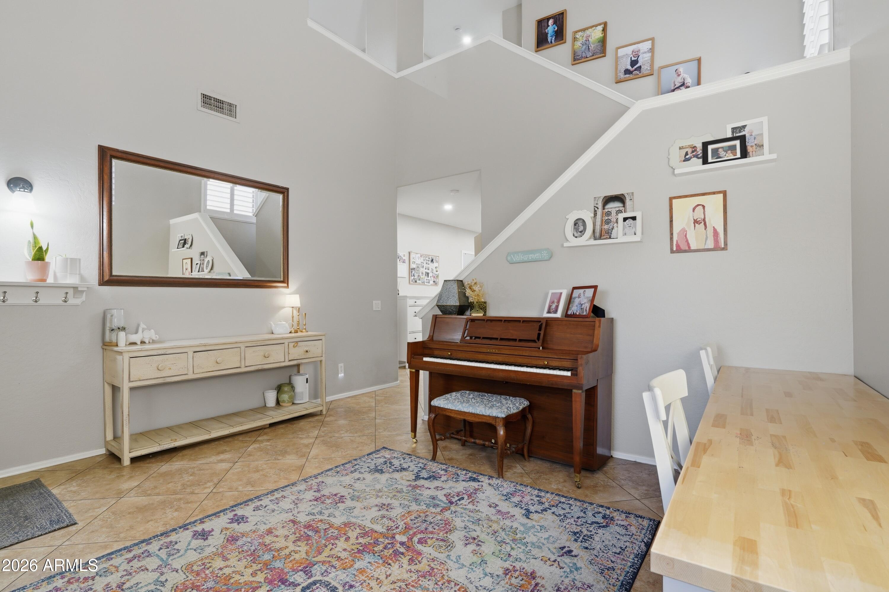 3718 W WHITMAN Drive