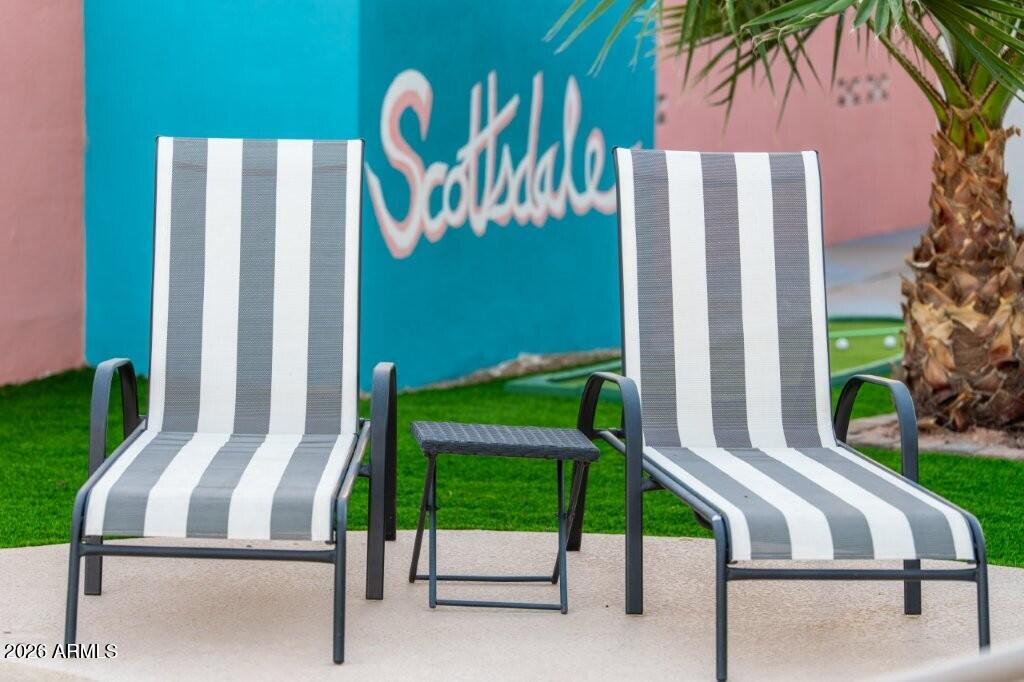 8331 E MEADOWBROOK Avenue