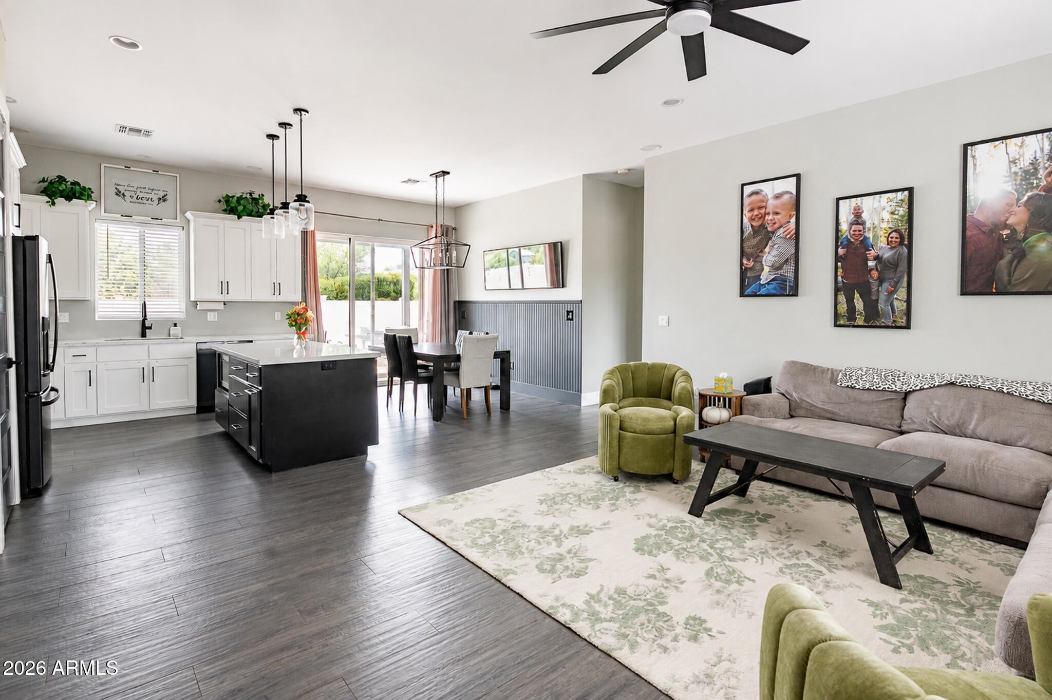 1002 E DESERT JEWEL Drive