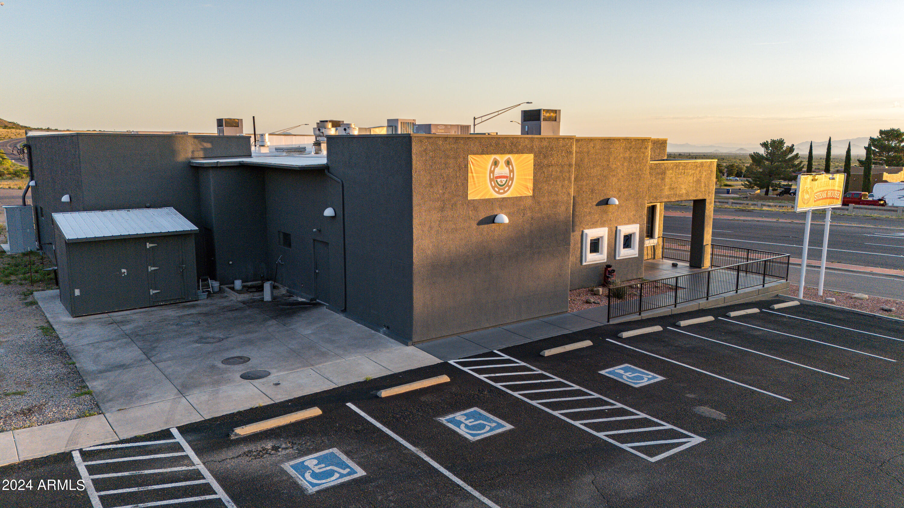 7196 S HIGHWAY 92 --