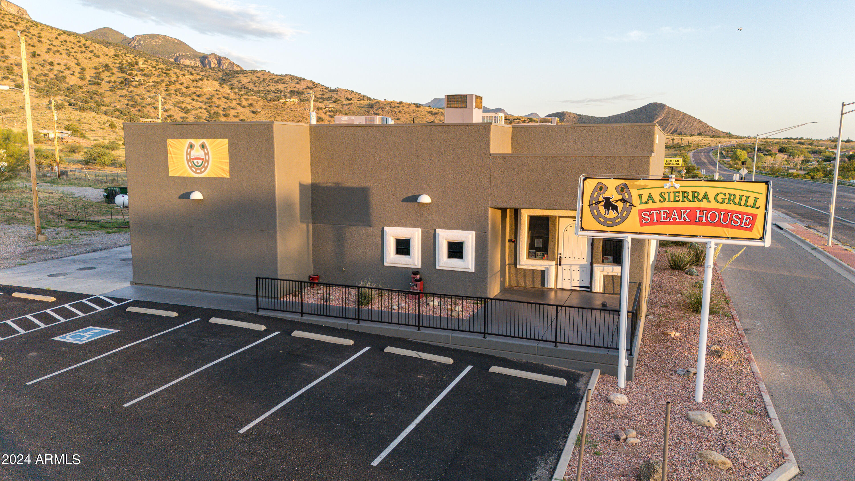 7196 S HIGHWAY 92 --