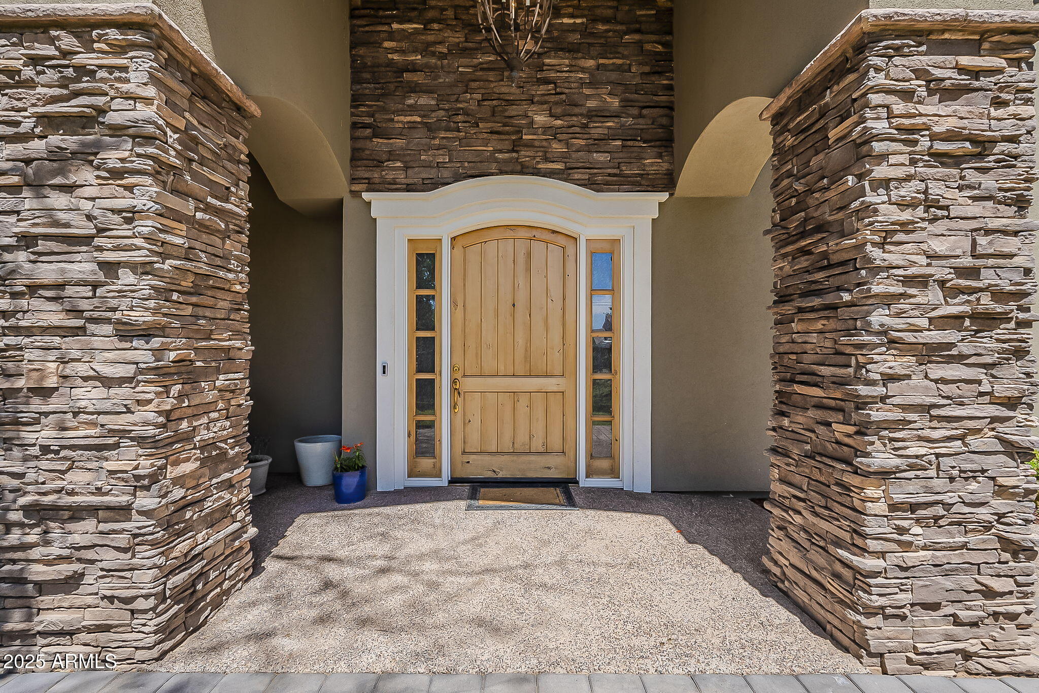 3011 N GILBERT Road
