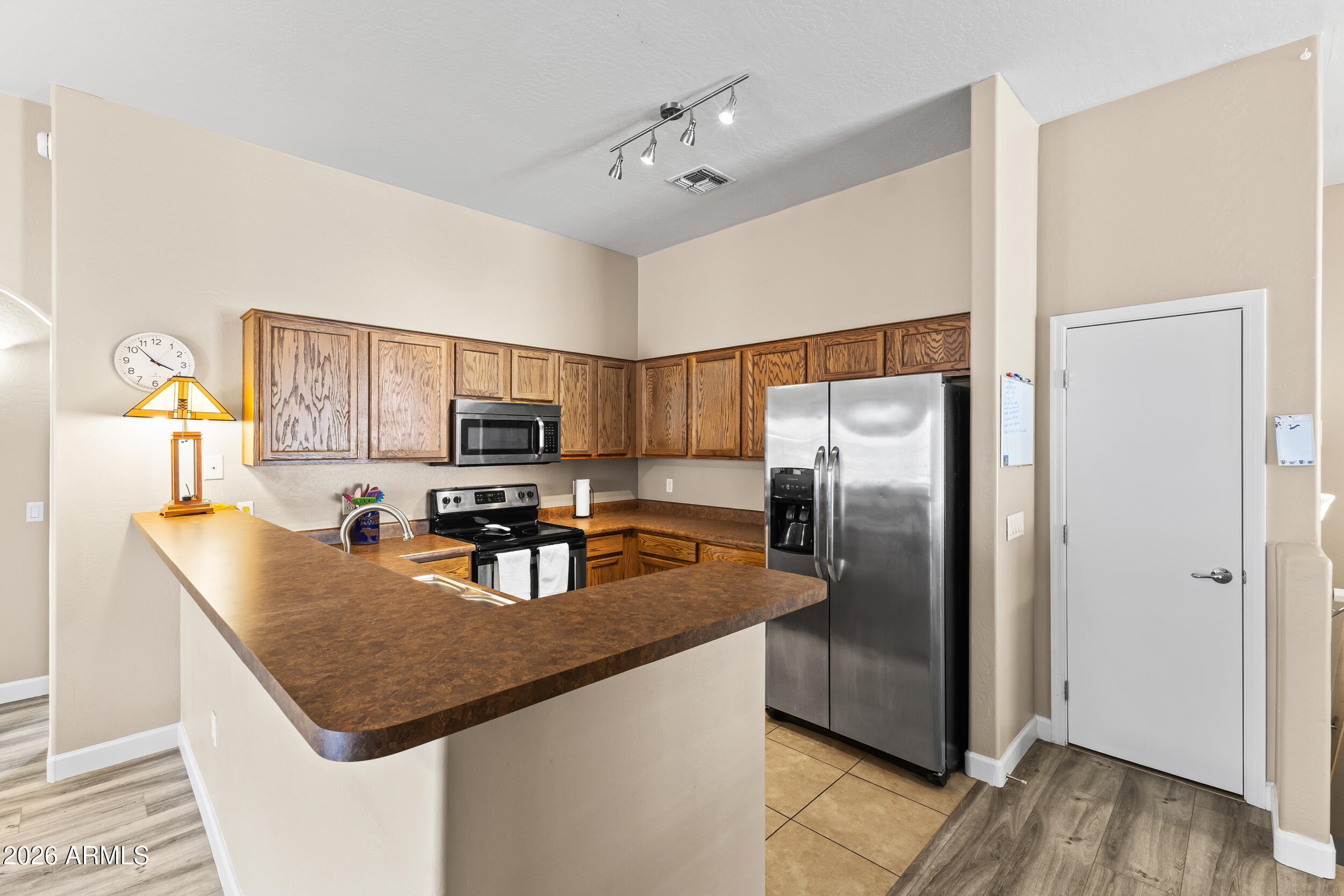 2150 E BELL Road 1140