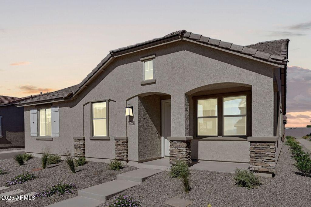 Photo of 9994 W Piccadilly Road, Avondale, AZ 85392 (MLS # 6898341)