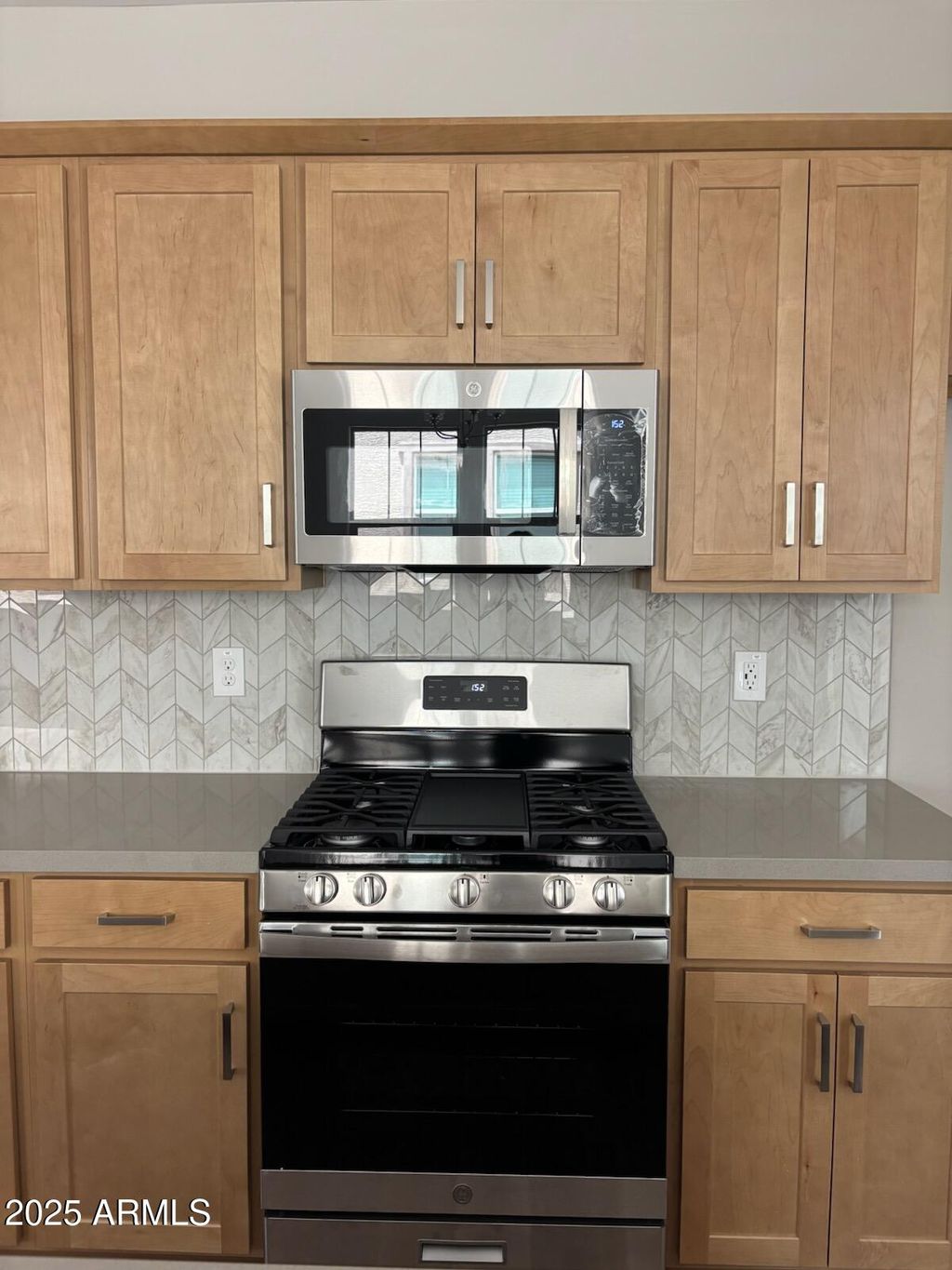 Photo of 9994 W Piccadilly Road, Avondale, AZ 85392 (MLS # 6898341)
