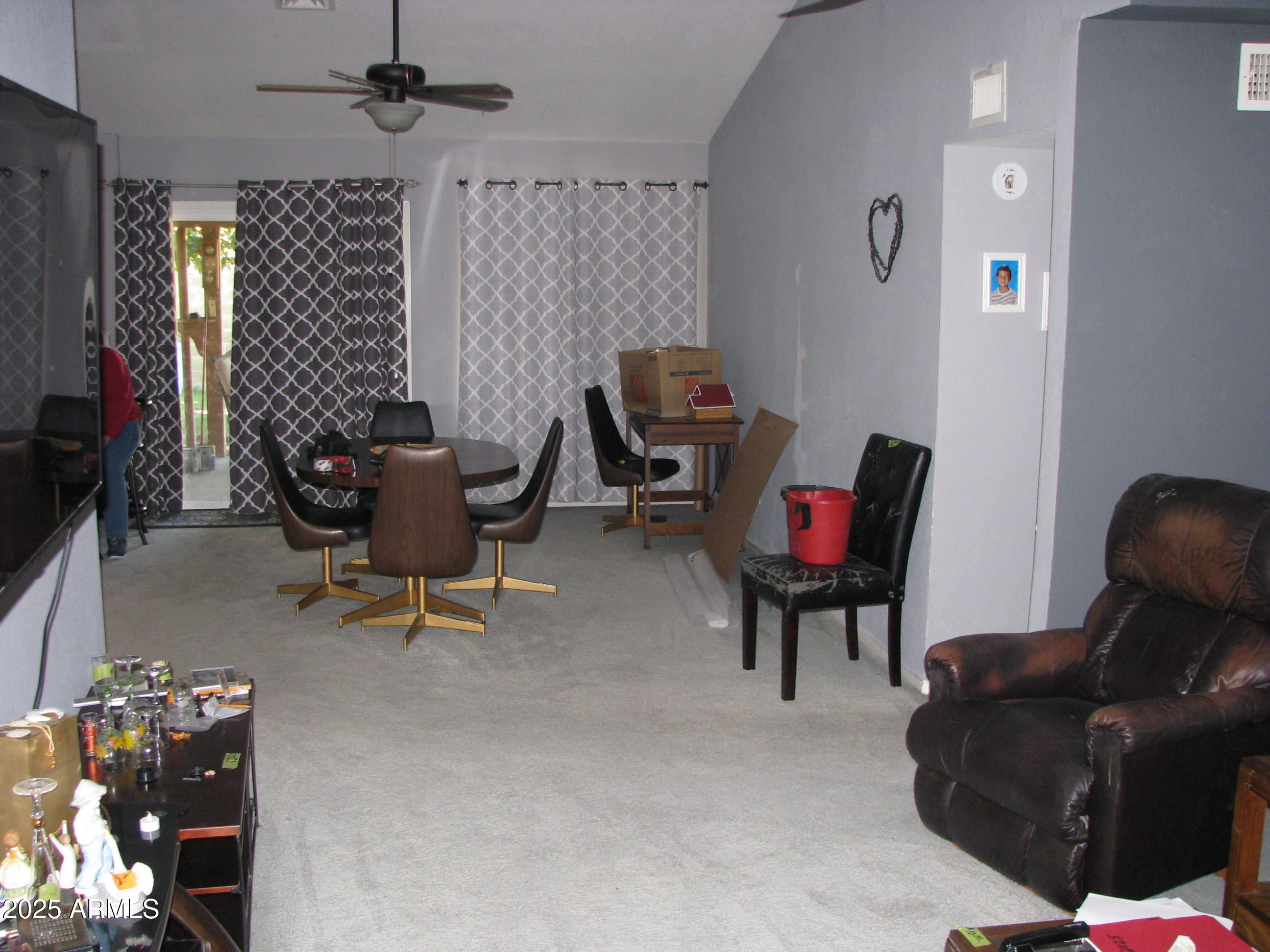 8736 W MICHELLE Drive