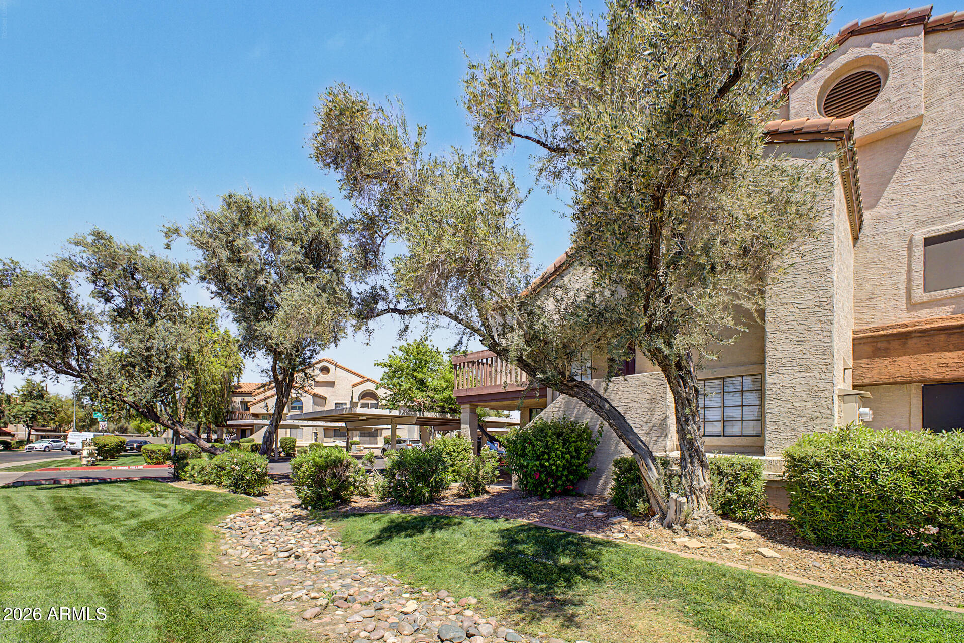 839 S WESTWOOD -- 241