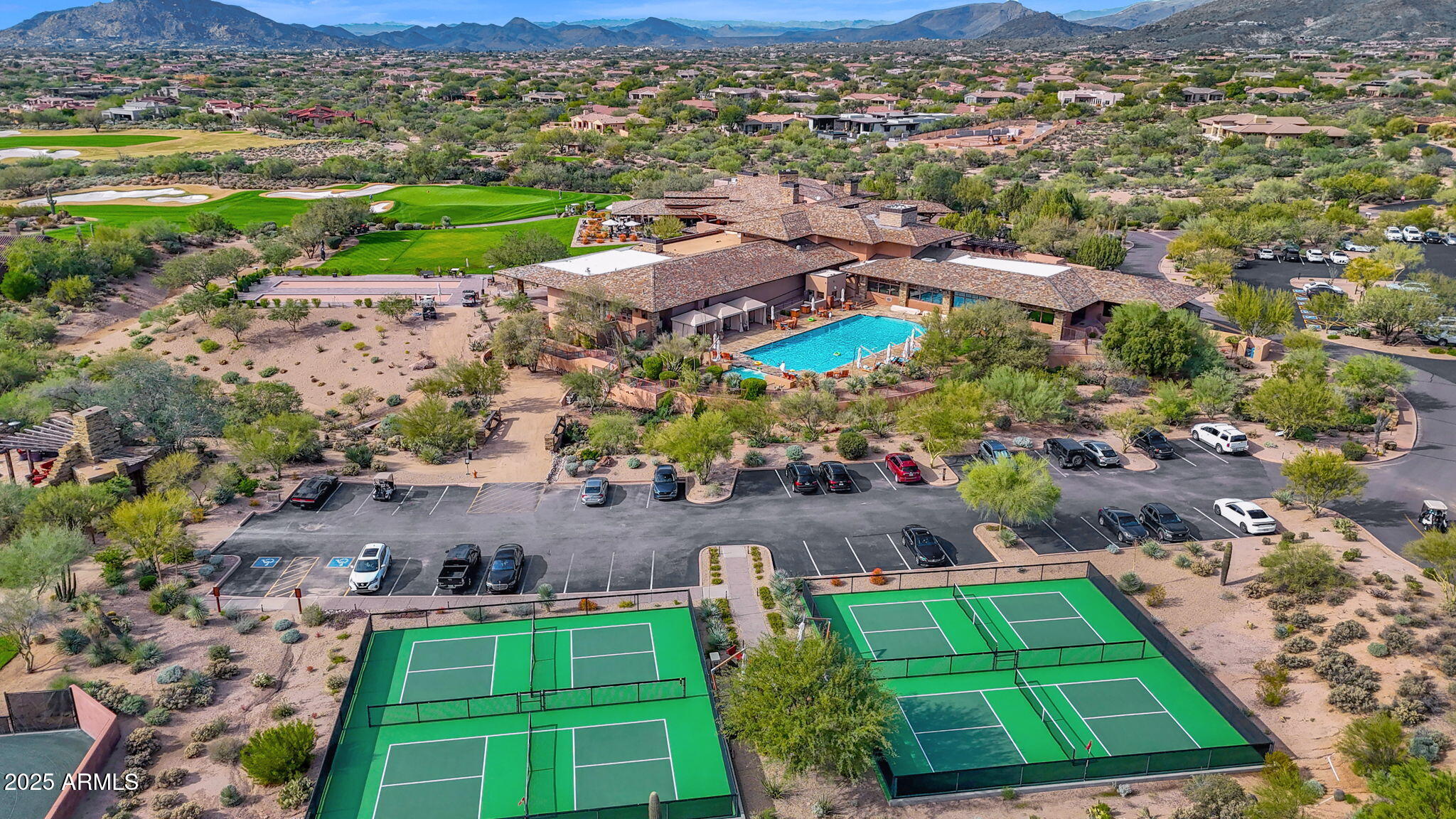 MIRABEL CLUB - Residential