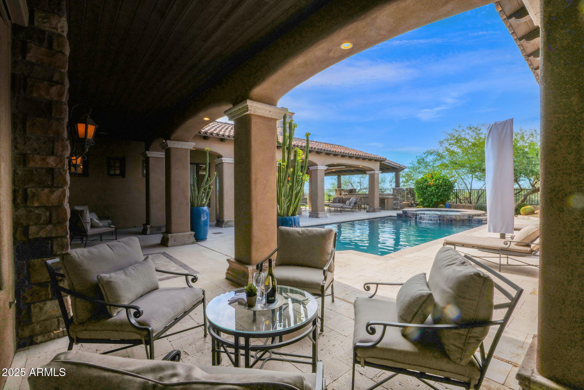 MIRABEL CLUB - Residential