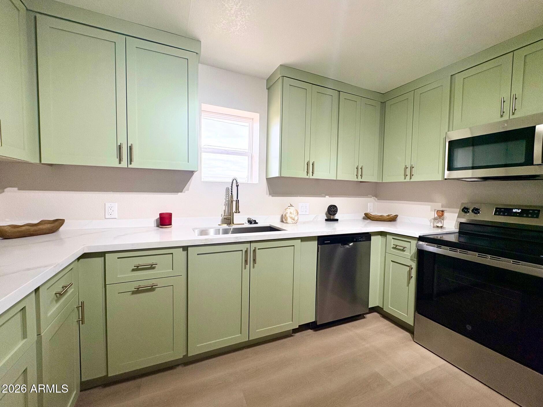 175 S MATILDA Street