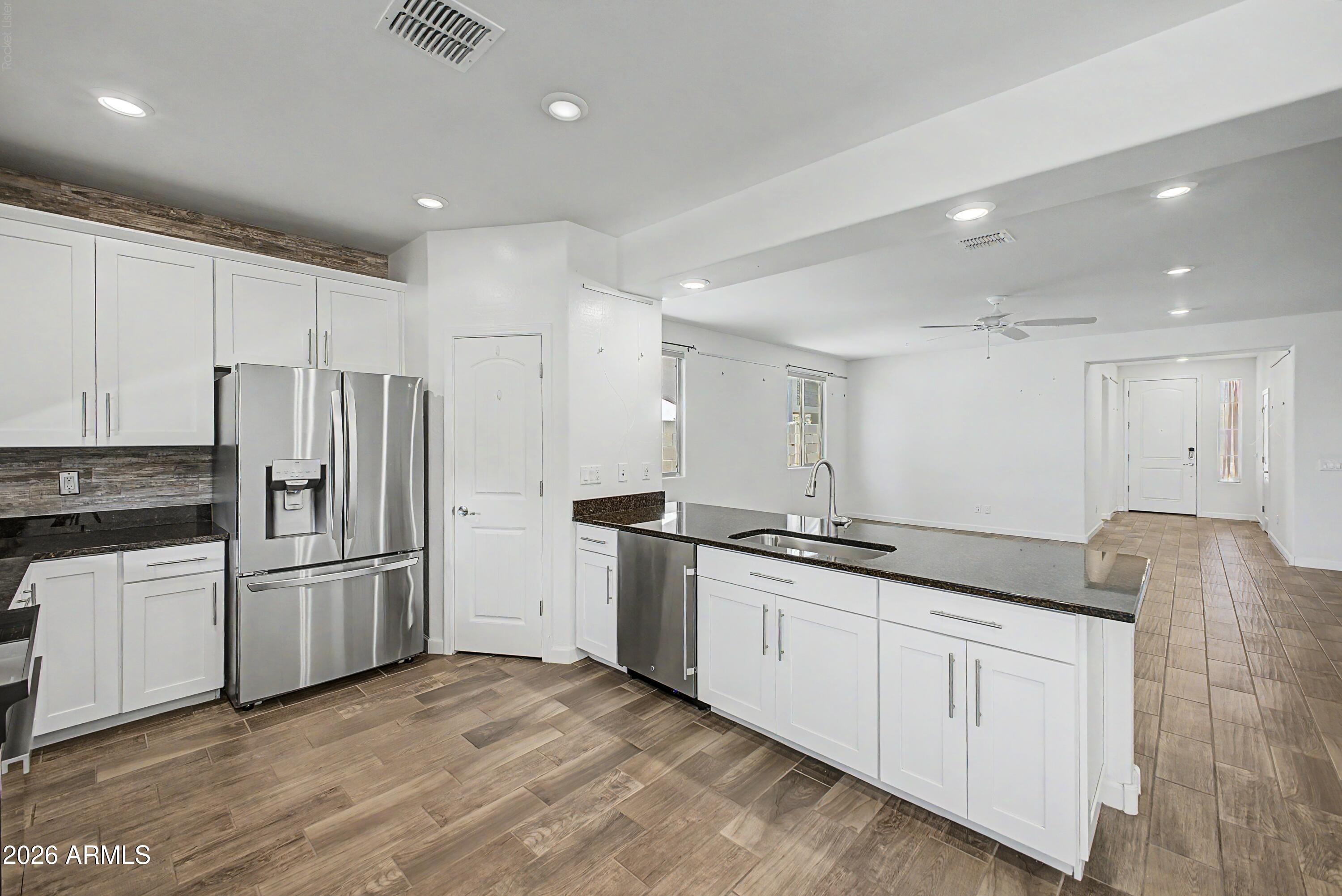 4105 E HOOT OWL Trail