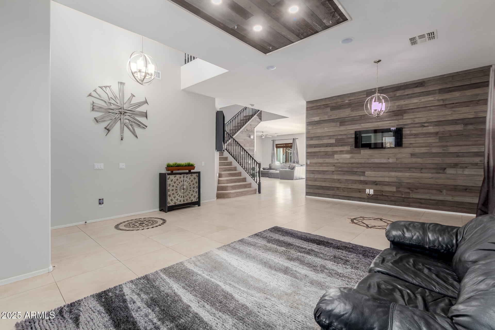 45247 W Jack Rabbit Trail