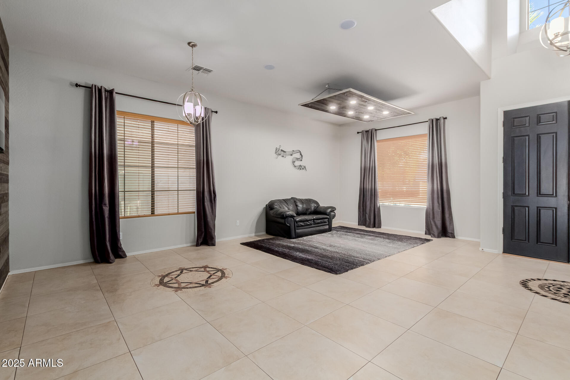 45247 W Jack Rabbit Trail