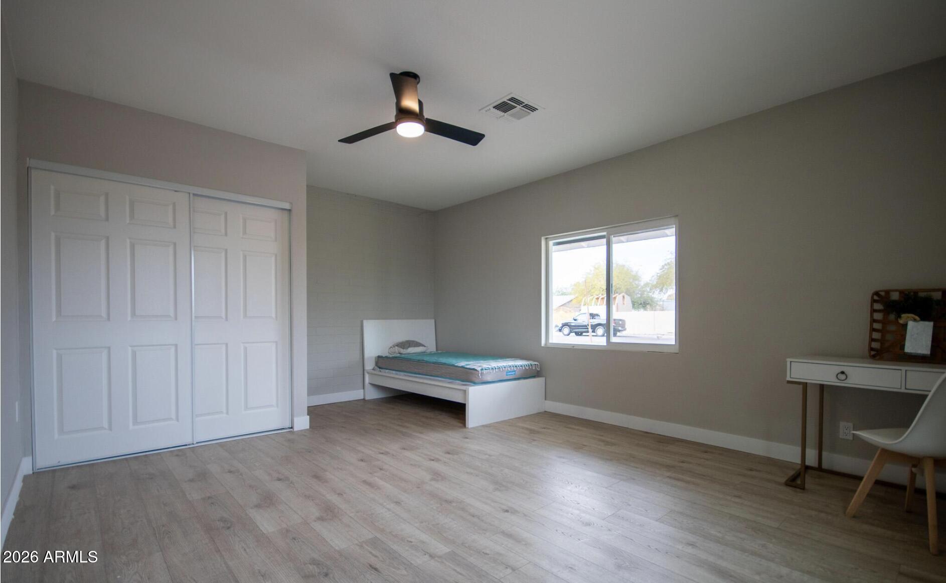 1501 W GROVERS Avenue