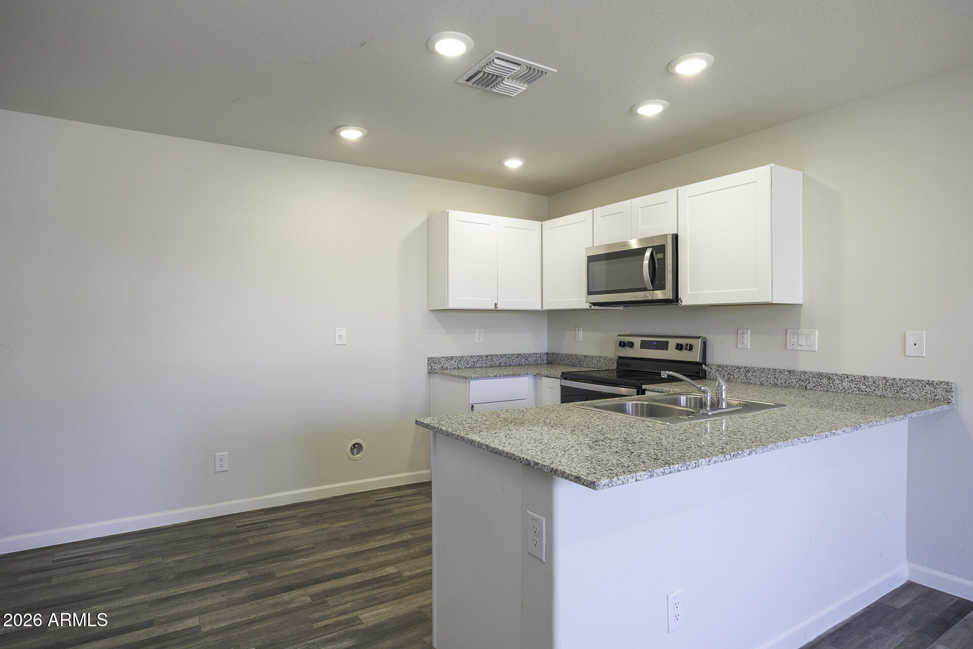 PICACHO CROSSING (LOTS 1-6 & 57-322) - Residential