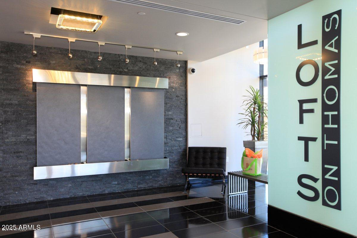 535 W THOMAS Road 210