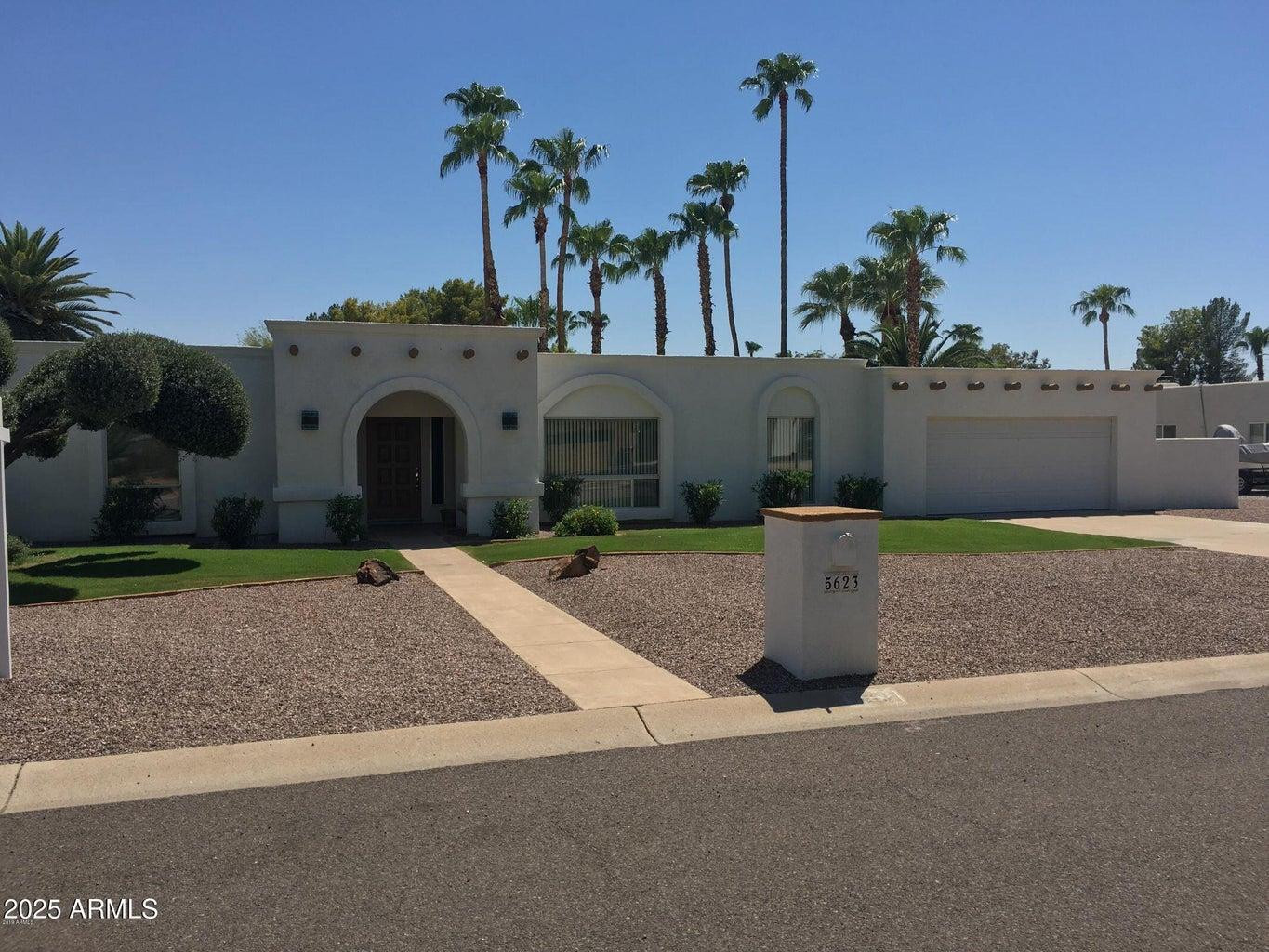 5623 E ASTER Drive