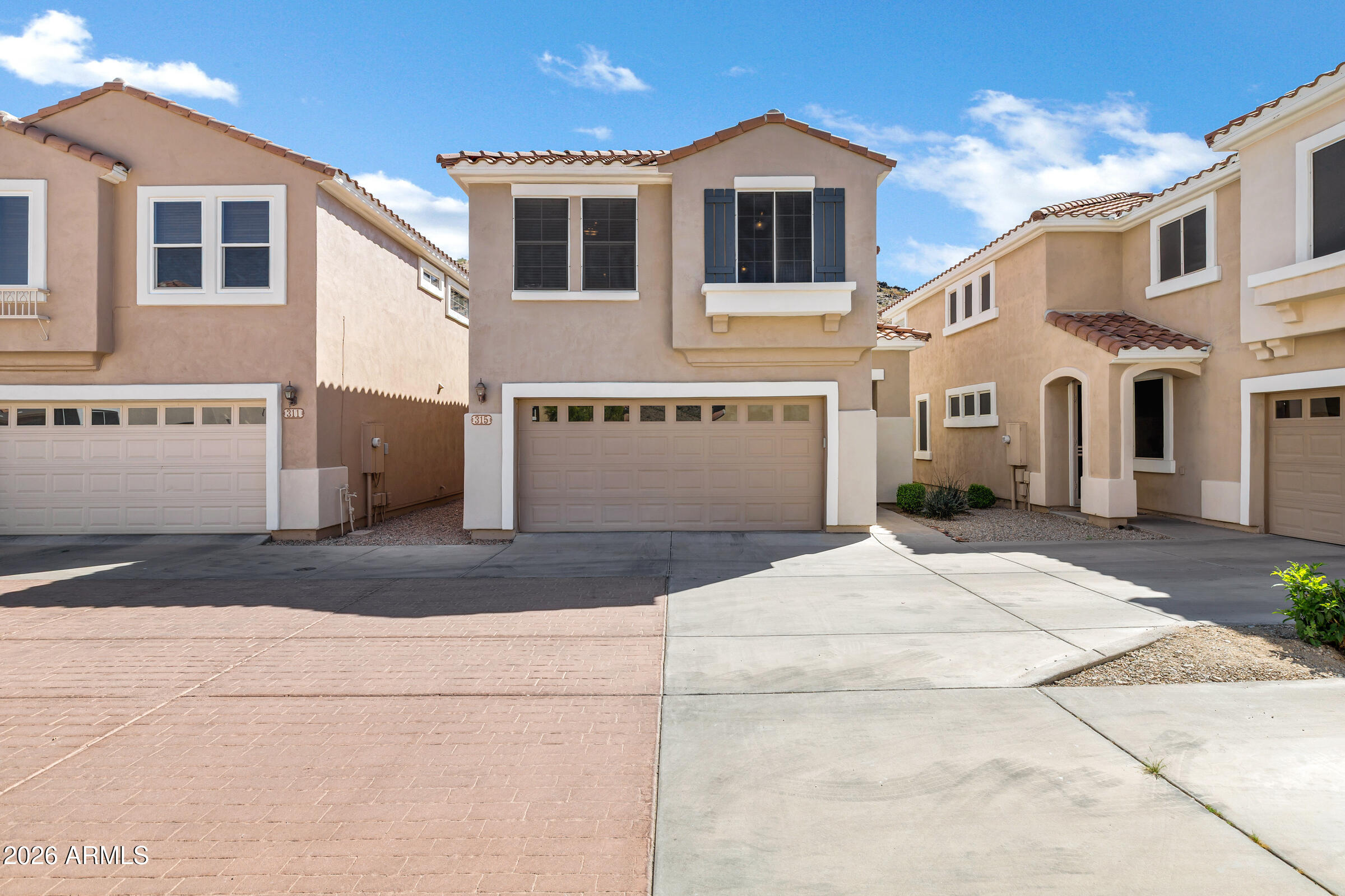 315 W MOUNTAIN SAGE Drive