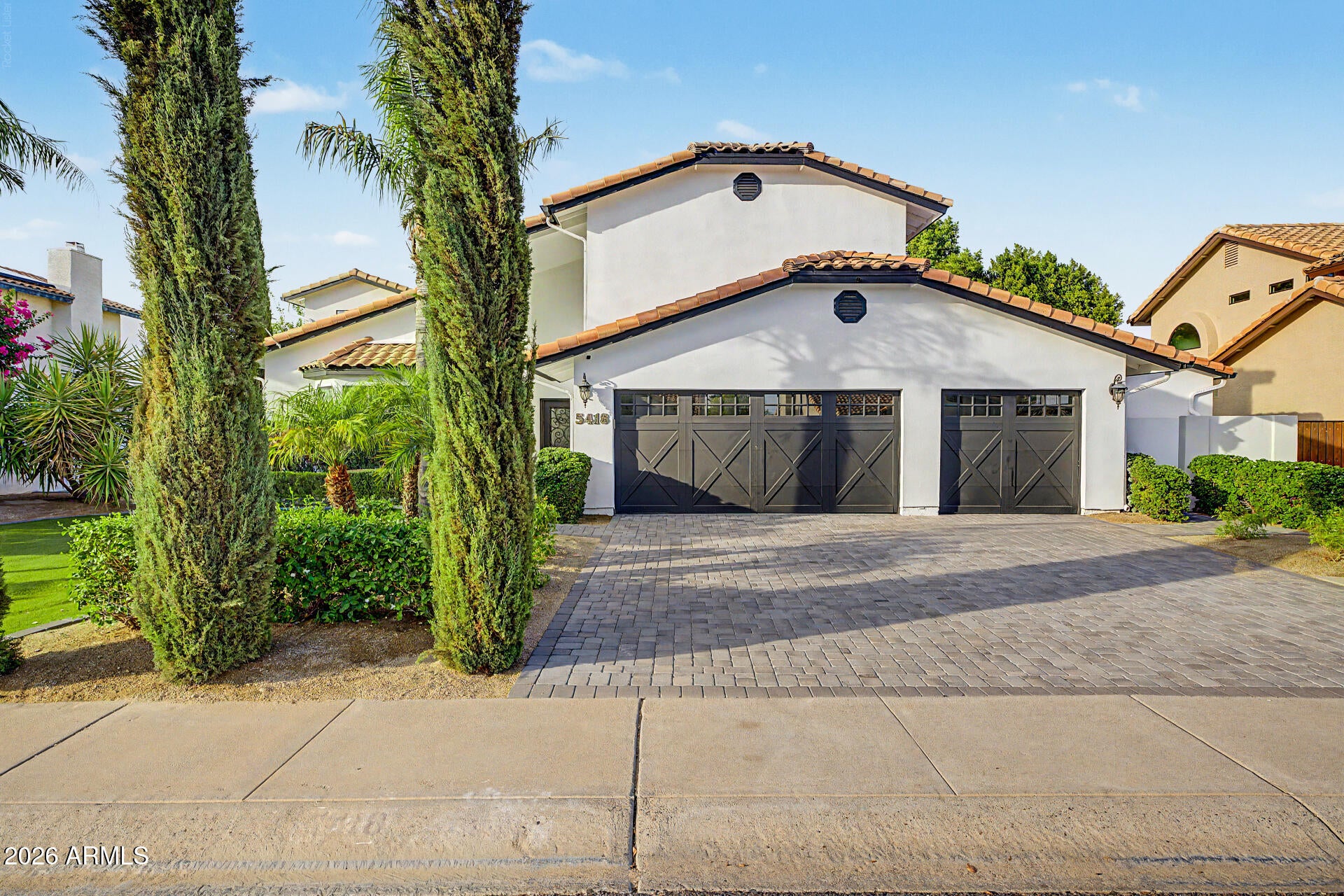 5418 E MICHELLE Drive