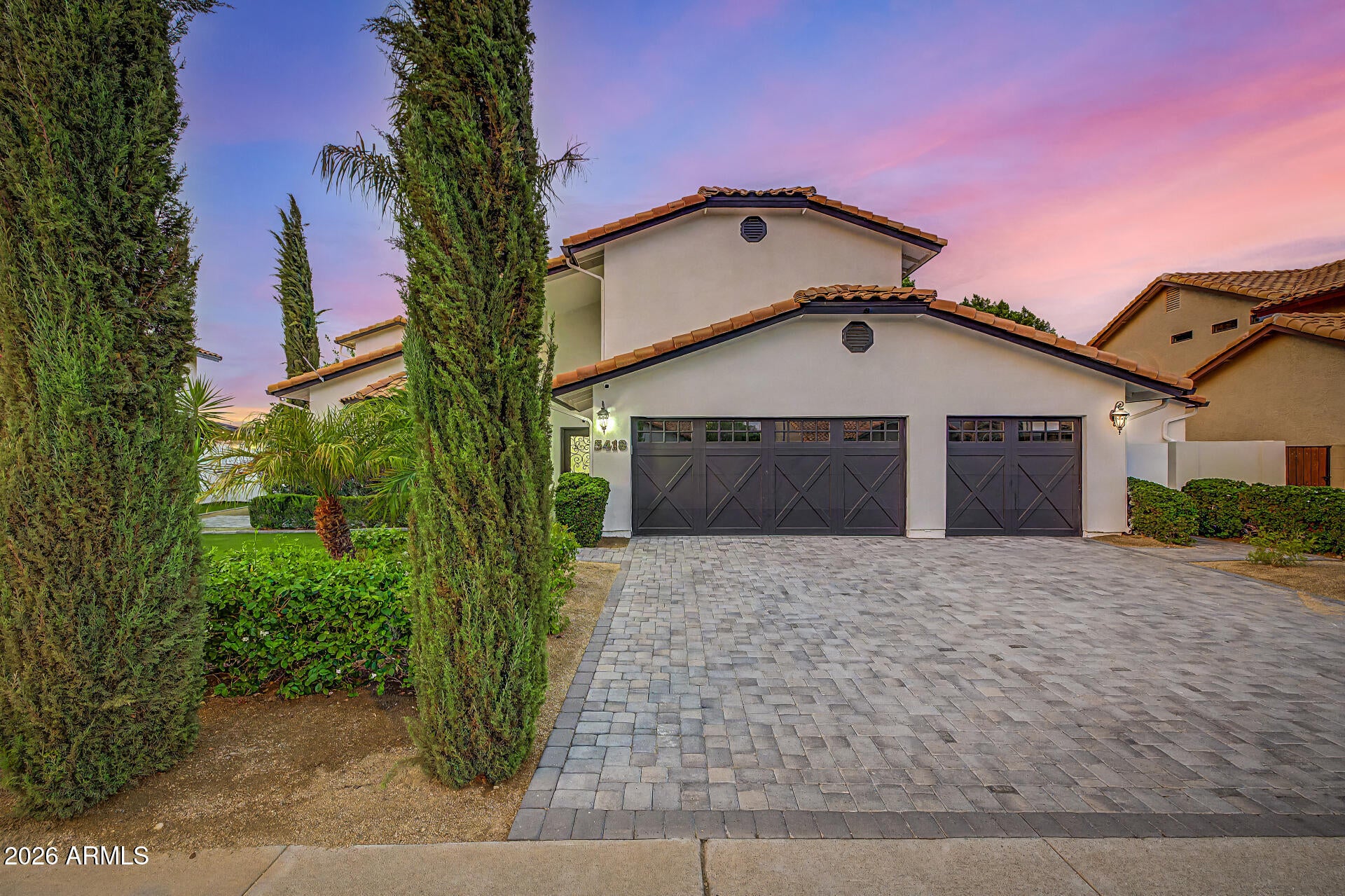 5418 E MICHELLE Drive