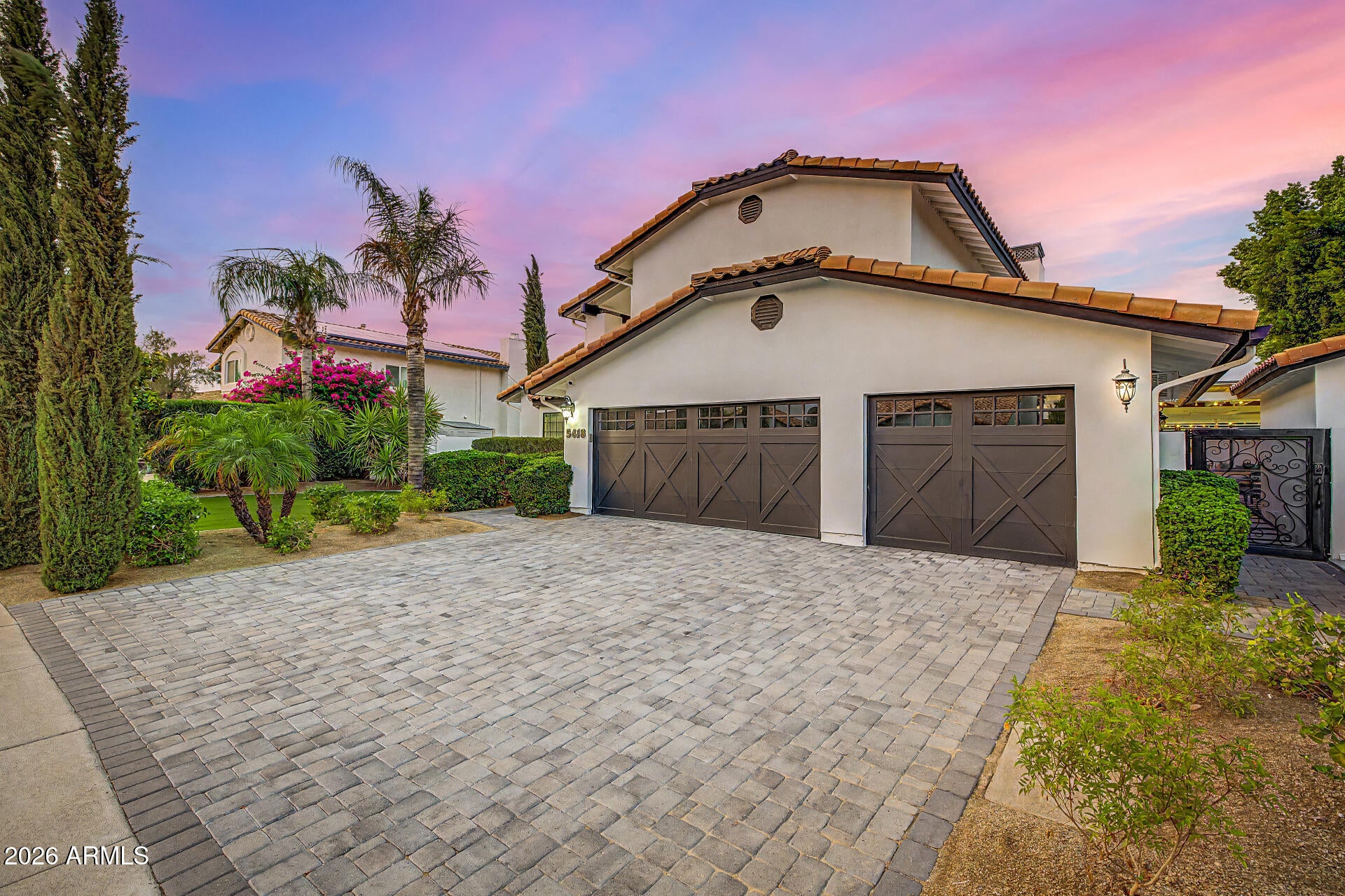 5418 E MICHELLE Drive