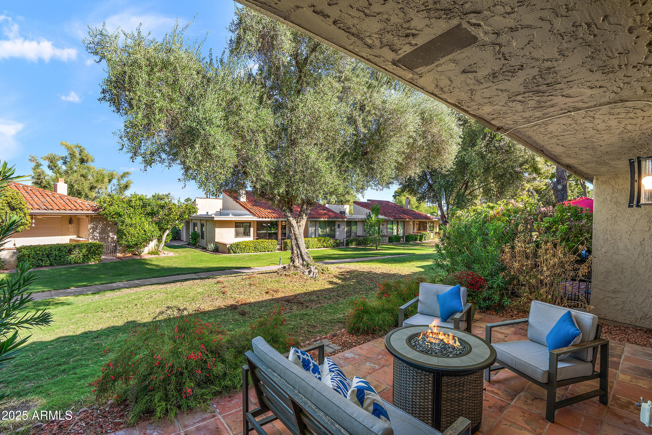 Scottsdale, Arizona 85250, United States, 2 Bedrooms Bedrooms, ,2 BathroomsBathrooms,Residential,Active,222098