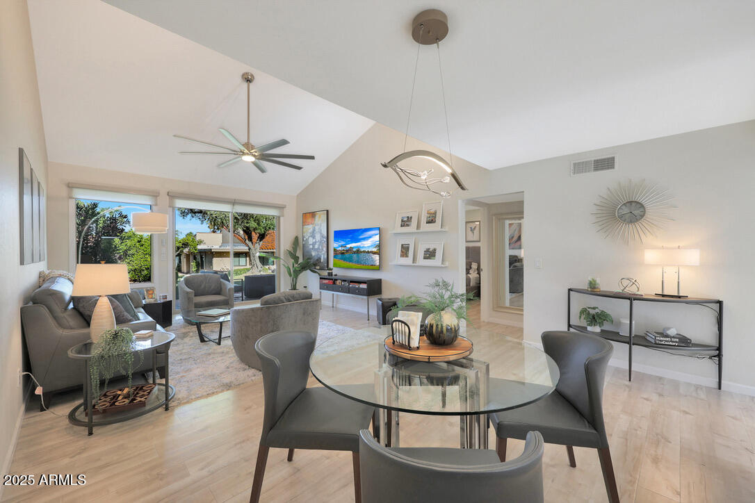 Scottsdale, Arizona 85250, United States, 2 Bedrooms Bedrooms, ,2 BathroomsBathrooms,Residential,Active,222098