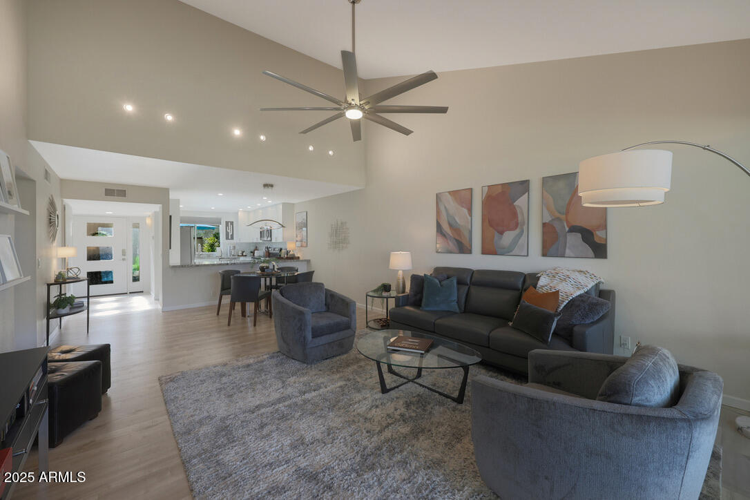 Scottsdale, Arizona 85250, United States, 2 Bedrooms Bedrooms, ,2 BathroomsBathrooms,Residential,Active,222098