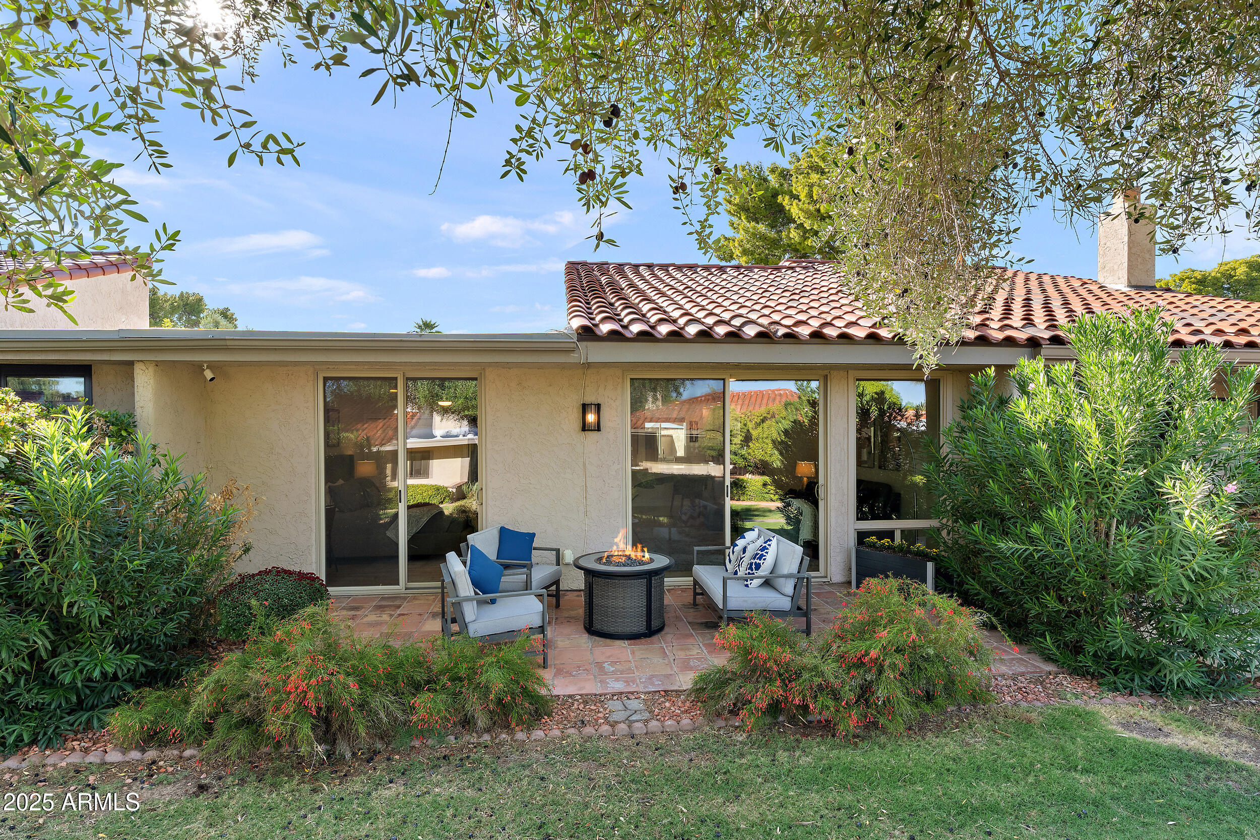 Scottsdale, Arizona 85250, United States, 2 Bedrooms Bedrooms, ,2 BathroomsBathrooms,Residential,Active,222098