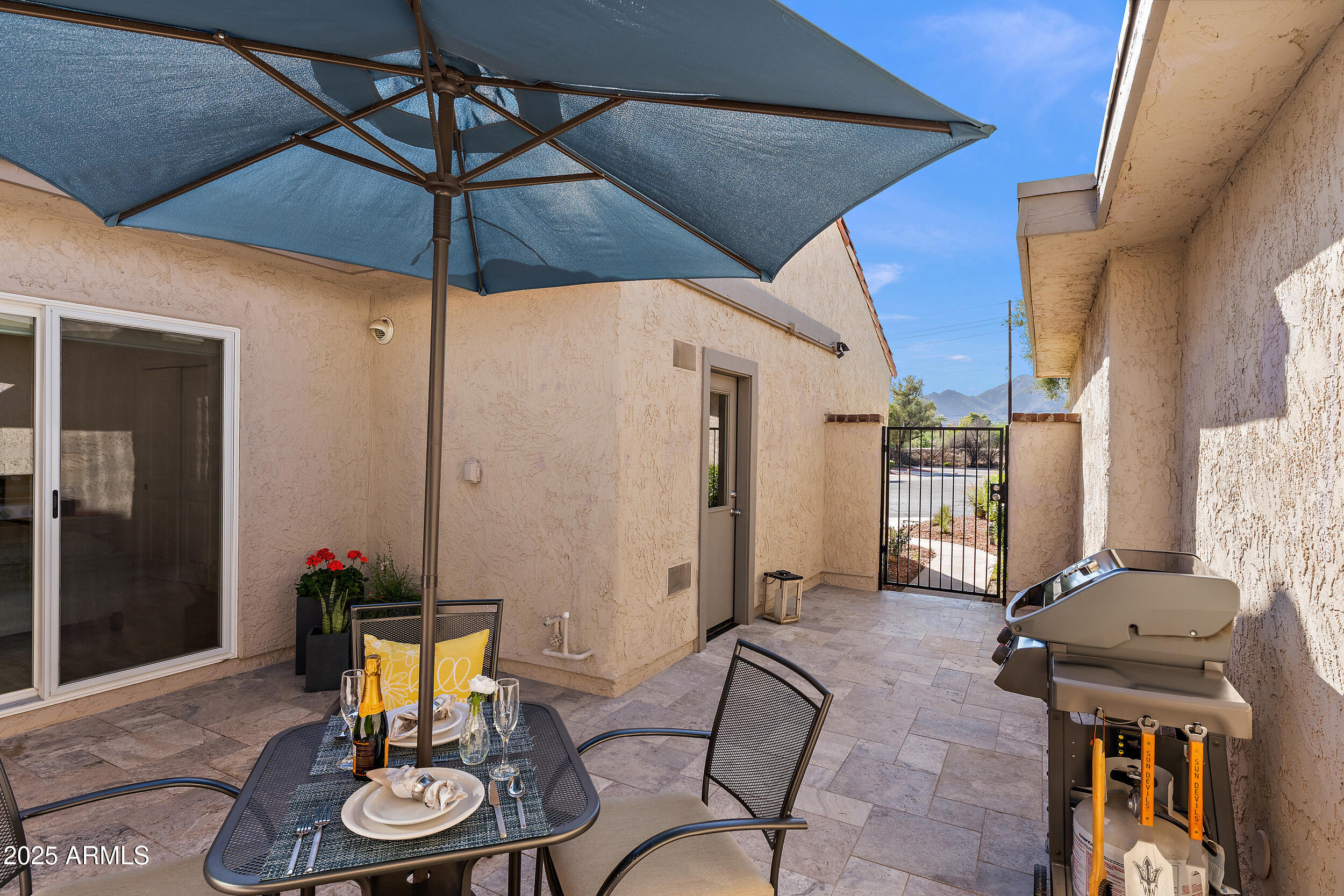 Scottsdale, Arizona 85250, United States, 2 Bedrooms Bedrooms, ,2 BathroomsBathrooms,Residential,Active,222098