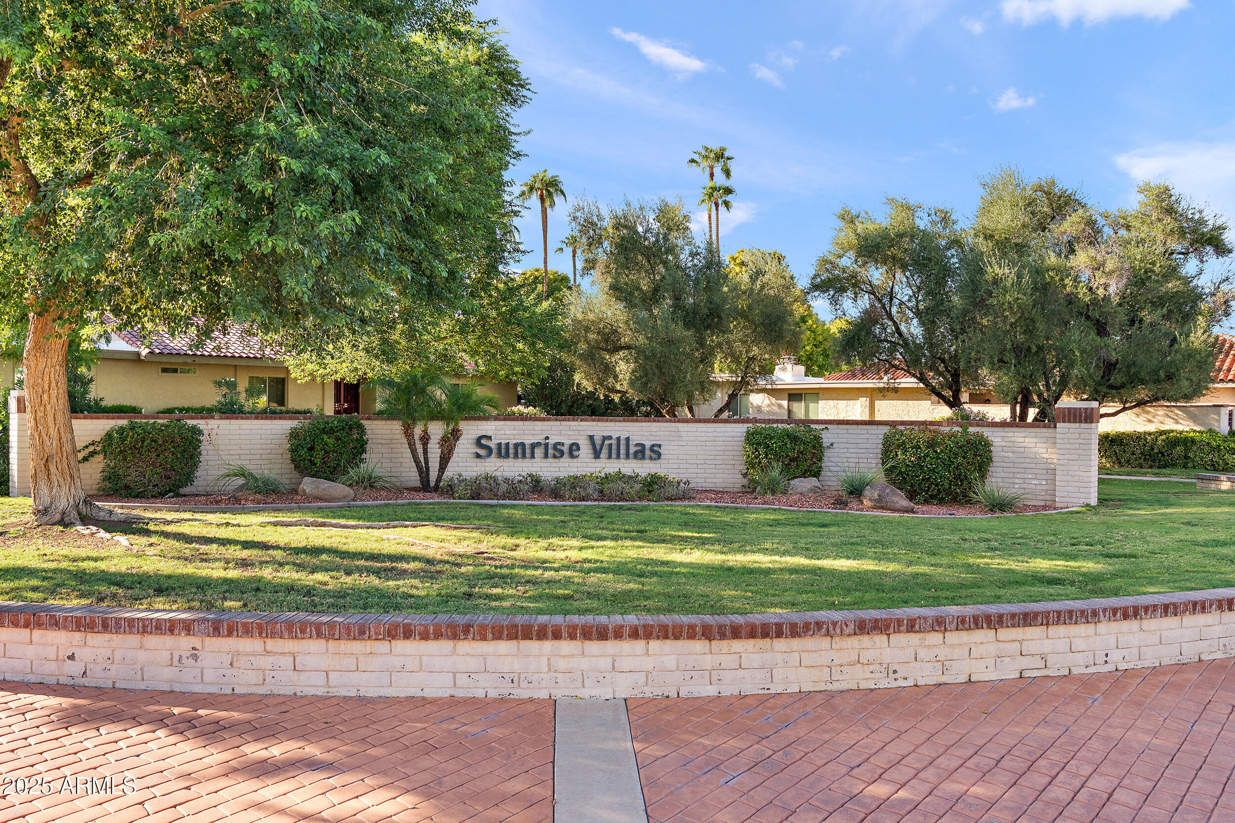 Scottsdale, Arizona 85250, United States, 2 Bedrooms Bedrooms, ,2 BathroomsBathrooms,Residential,Active,222098