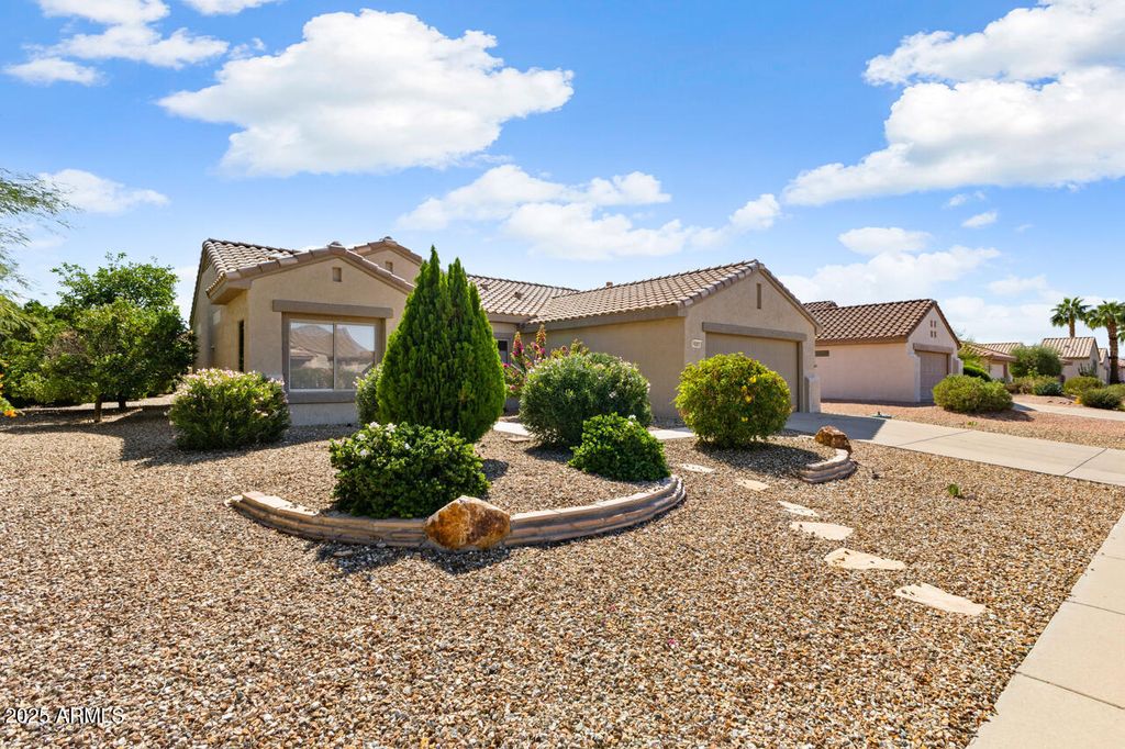 Photo of 16207 W Manzanita Drive, Surprise, AZ 85374 (MLS # 6935917)