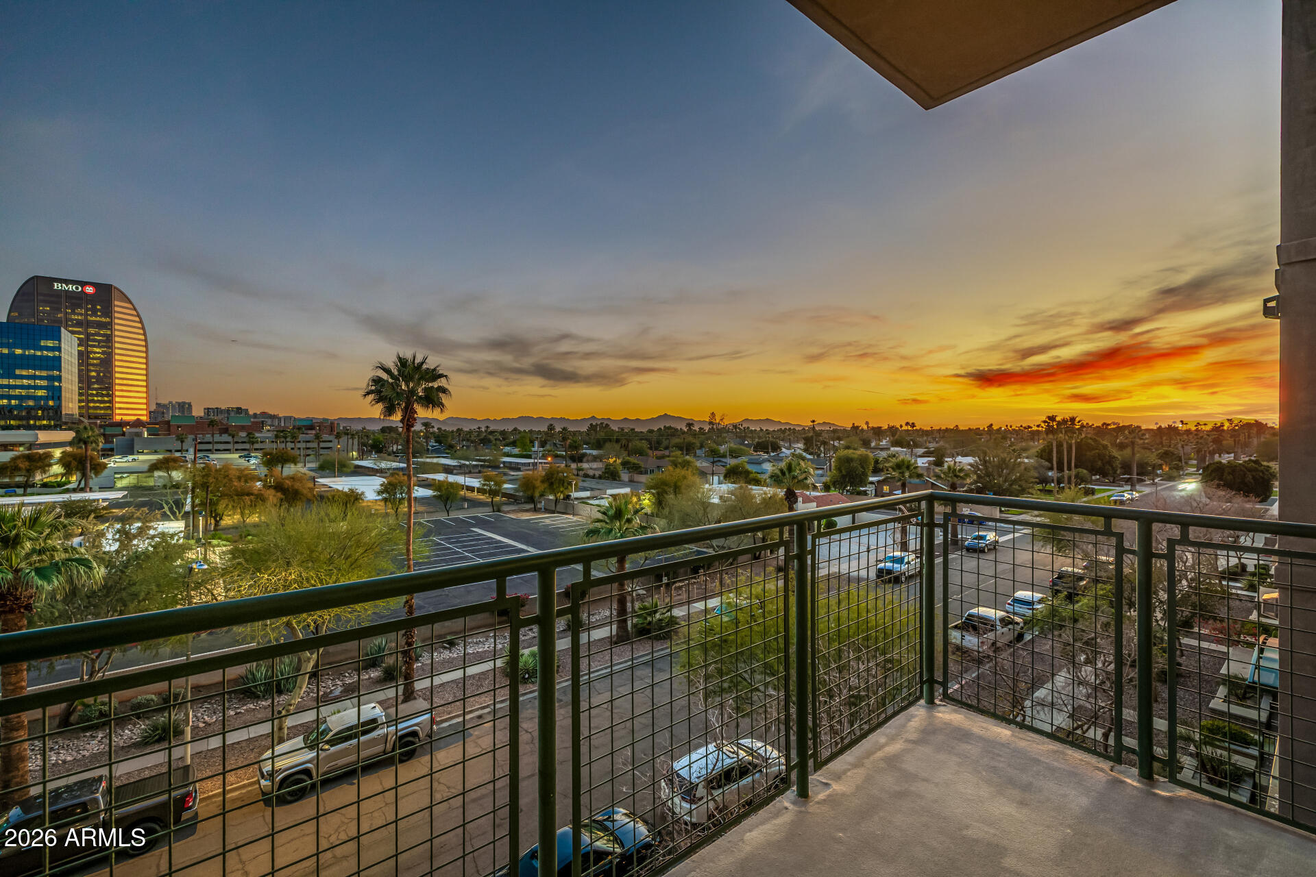 16 W ENCANTO Boulevard 408