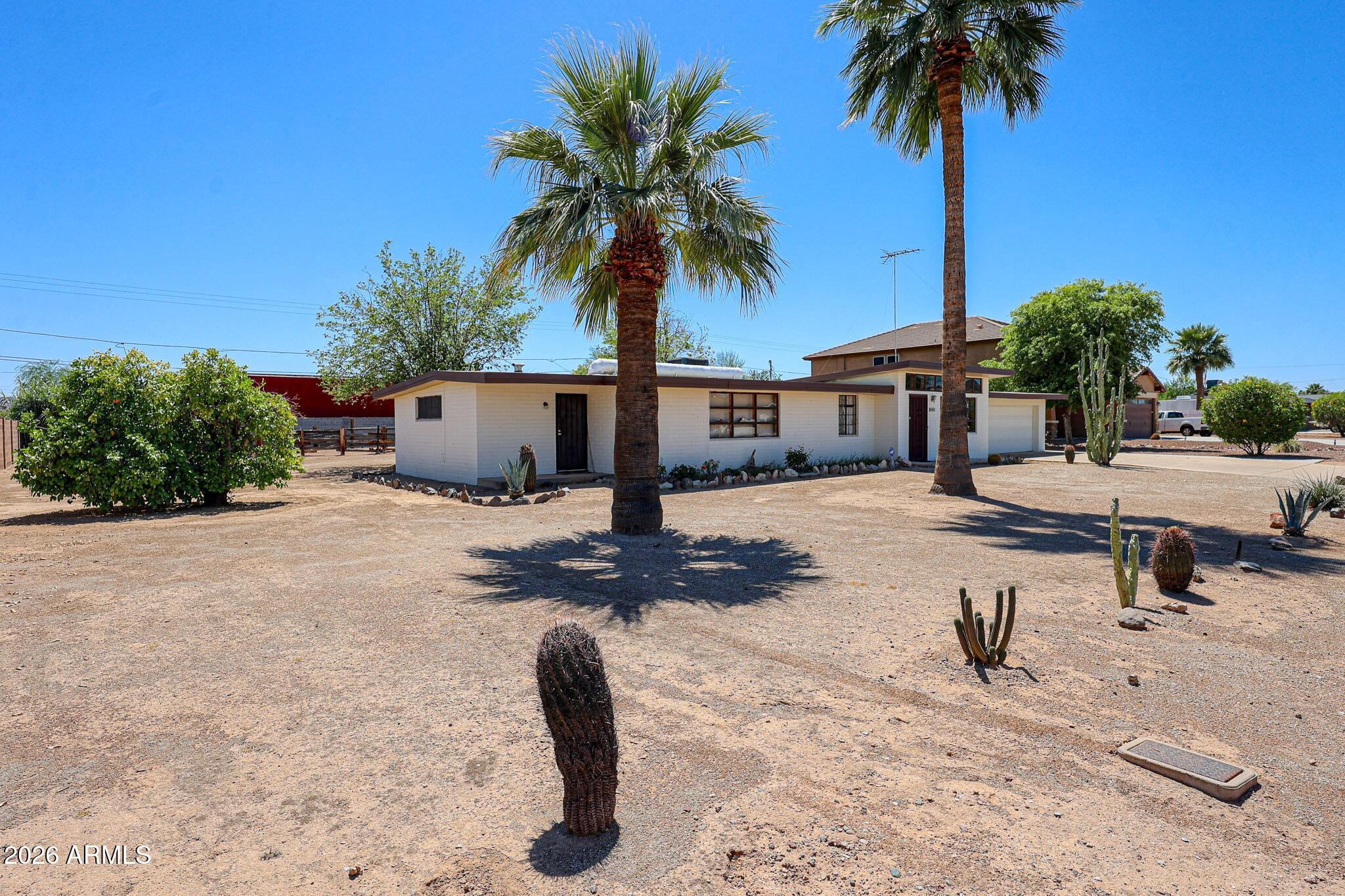 3039 E CHARTER OAK Road