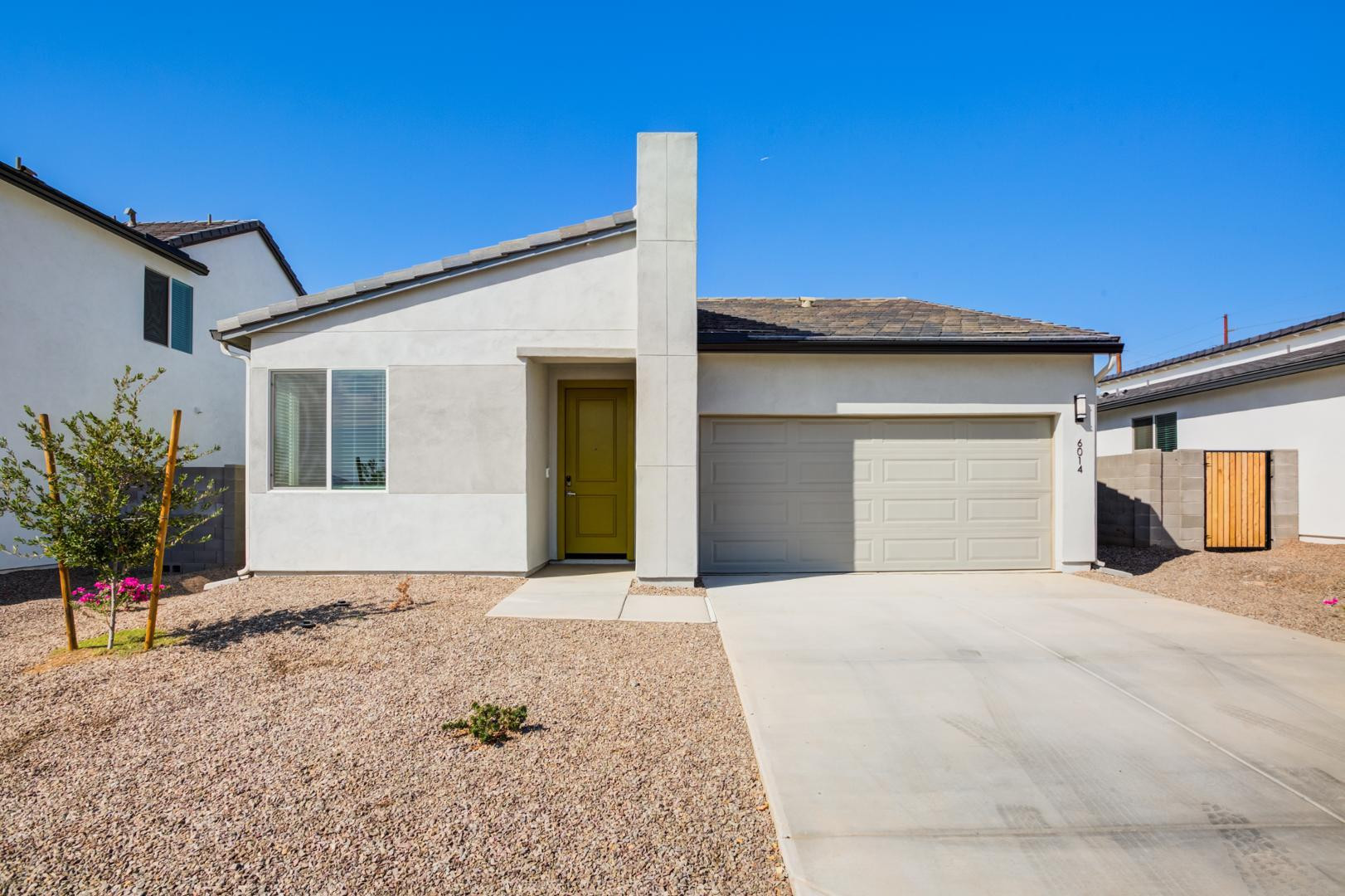6326 S 47th Drive