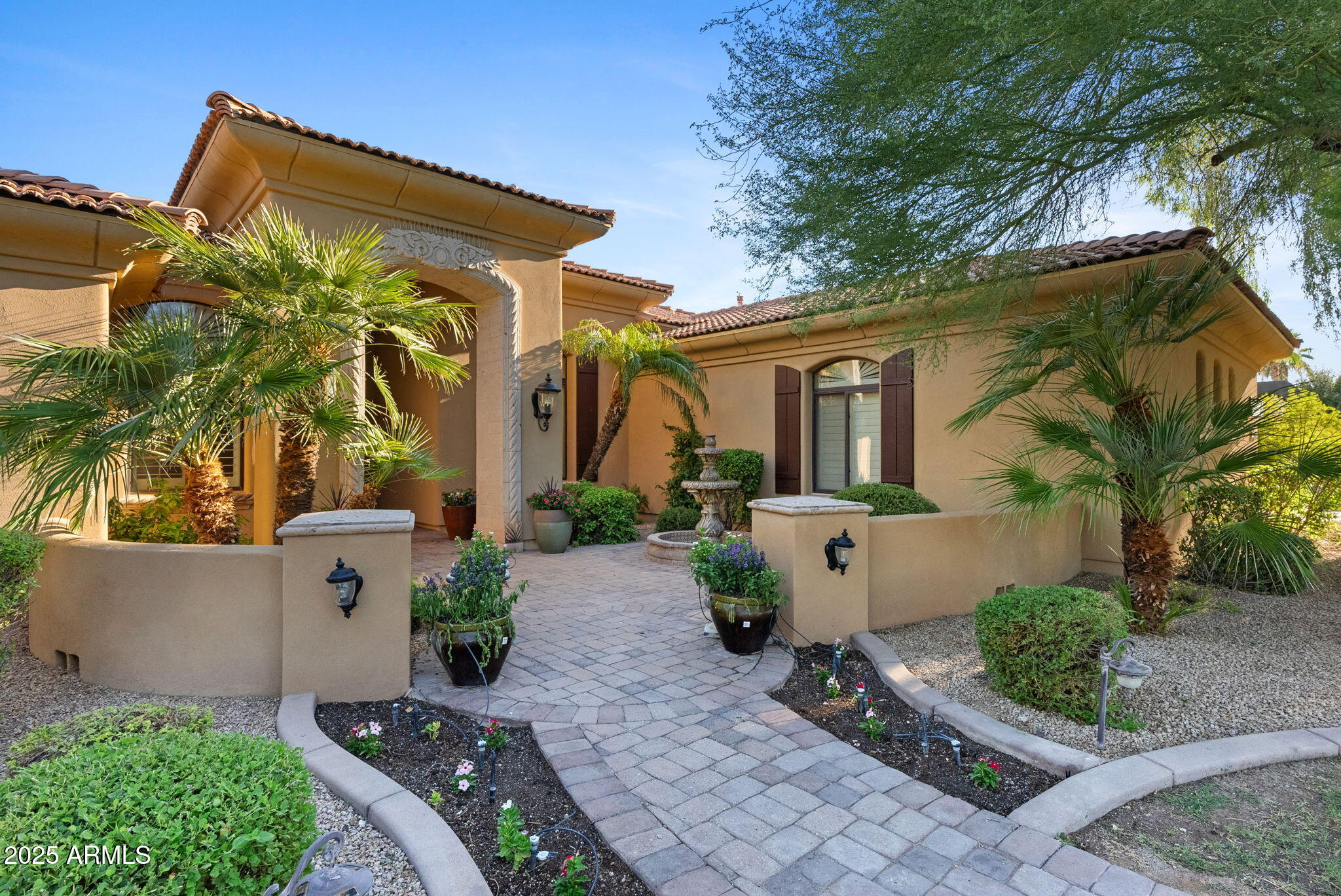 2799 E JADE Place