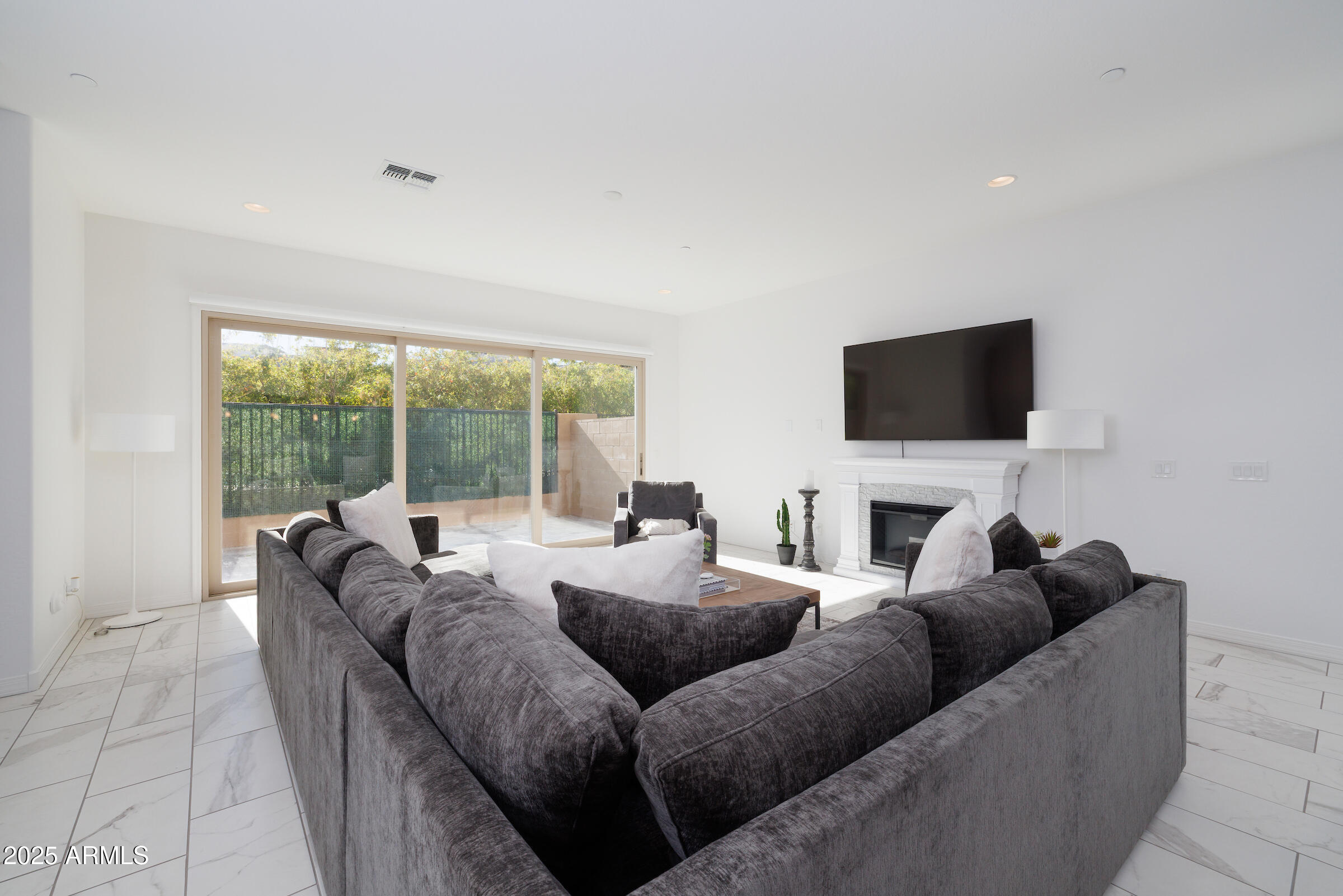 7349 E VISTA BONITA Drive